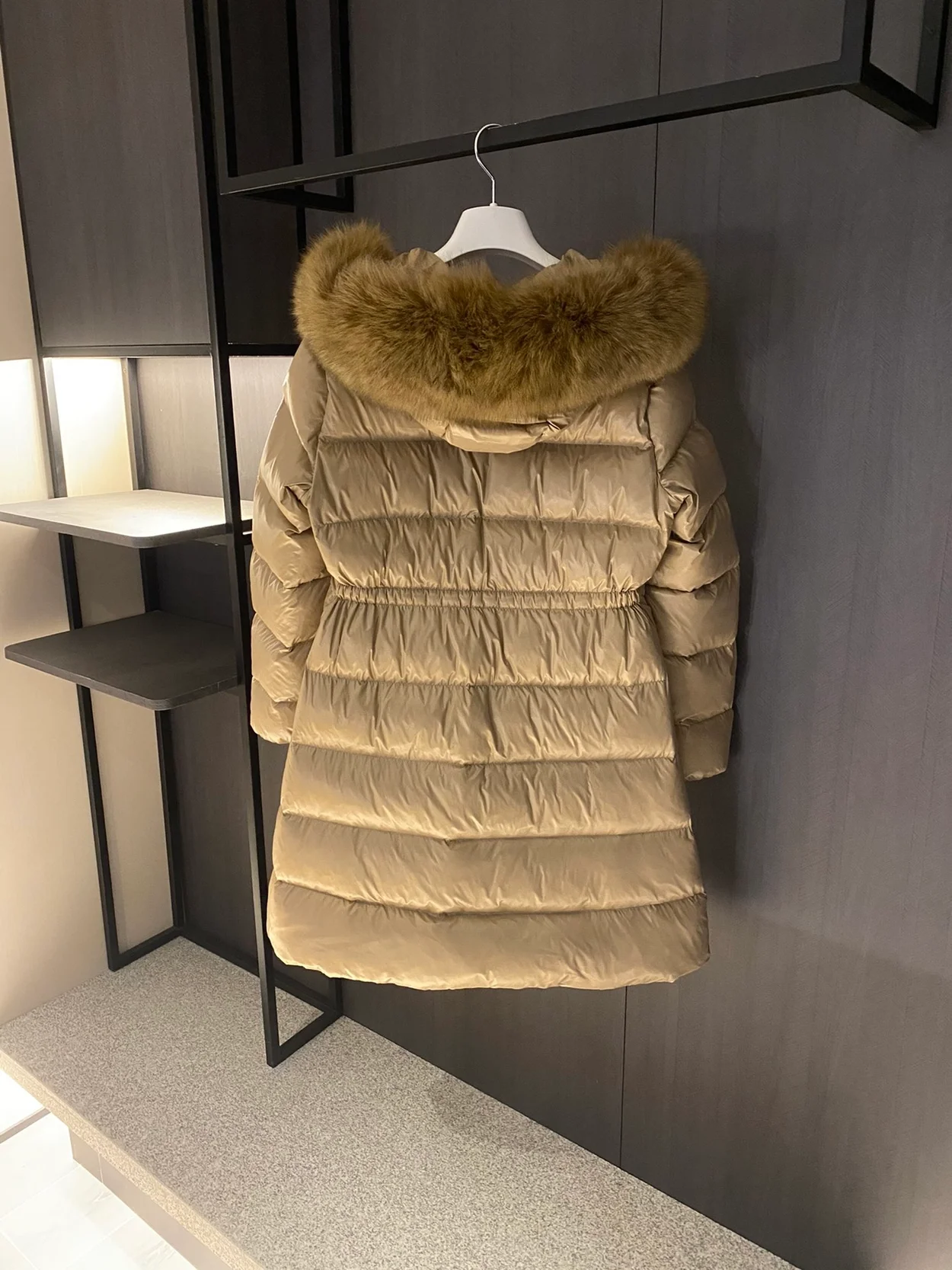 몽클레어 로고 CHANDRE 다운 롱 패딩 브라운