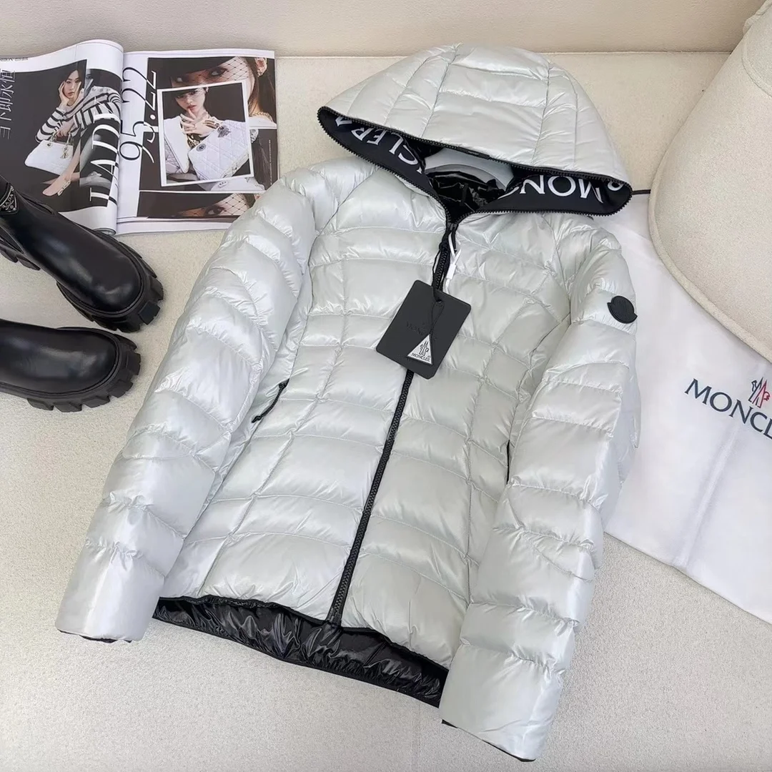 몽클레어 날레이 쇼트 다운 자켓 화이트