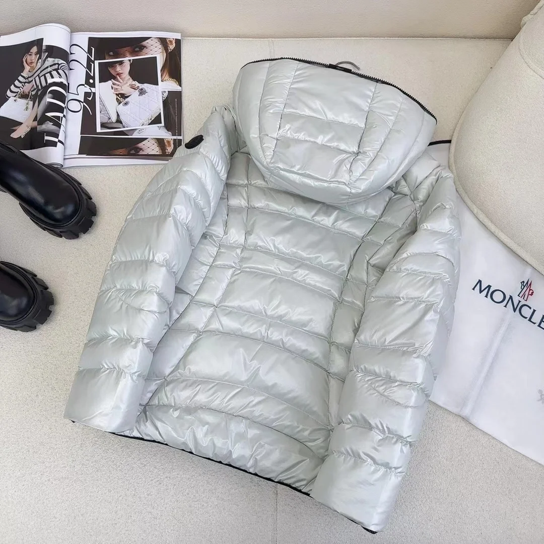 몽클레어 날레이 쇼트 다운 자켓 화이트