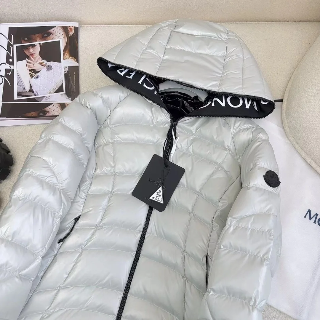 몽클레어 날레이 쇼트 다운 자켓 화이트