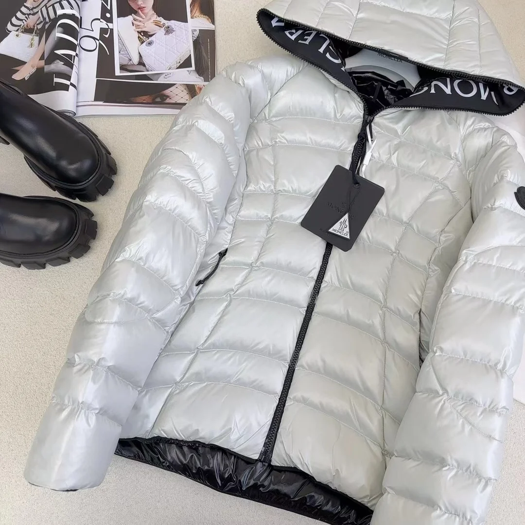 몽클레어 날레이 쇼트 다운 자켓 화이트