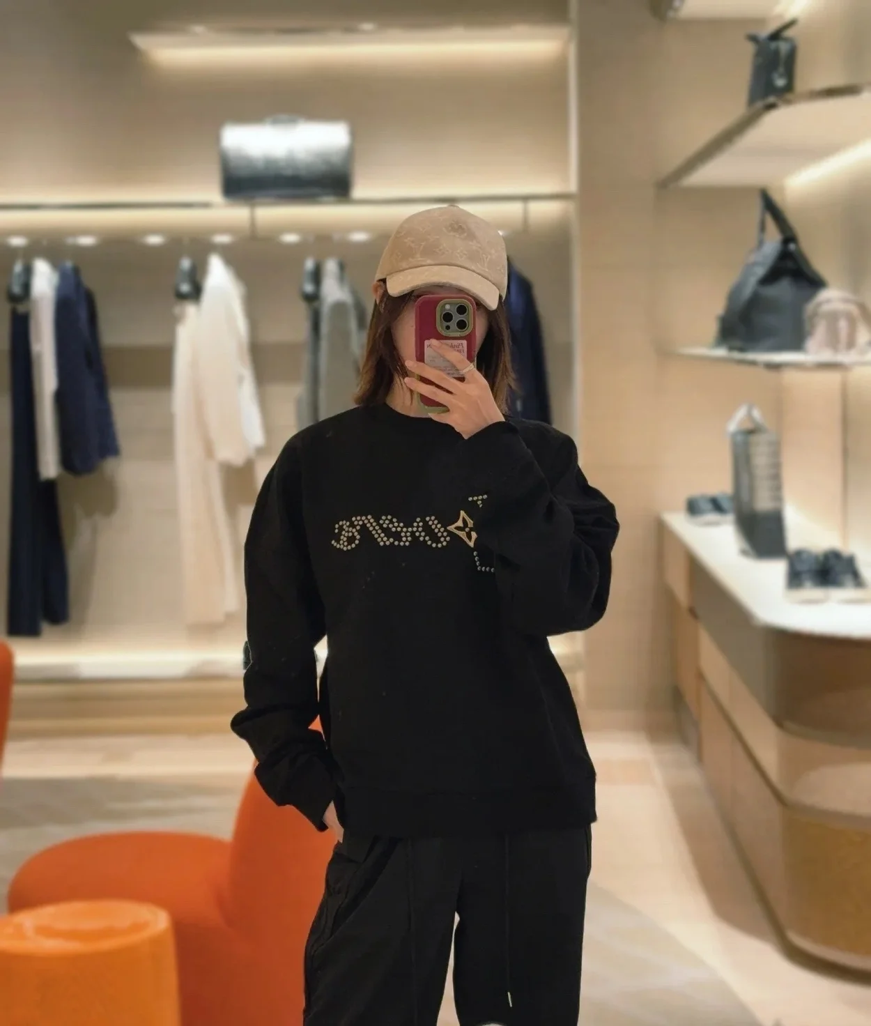 루이비통 코튼 시그니처 크루넥 1AFVAN