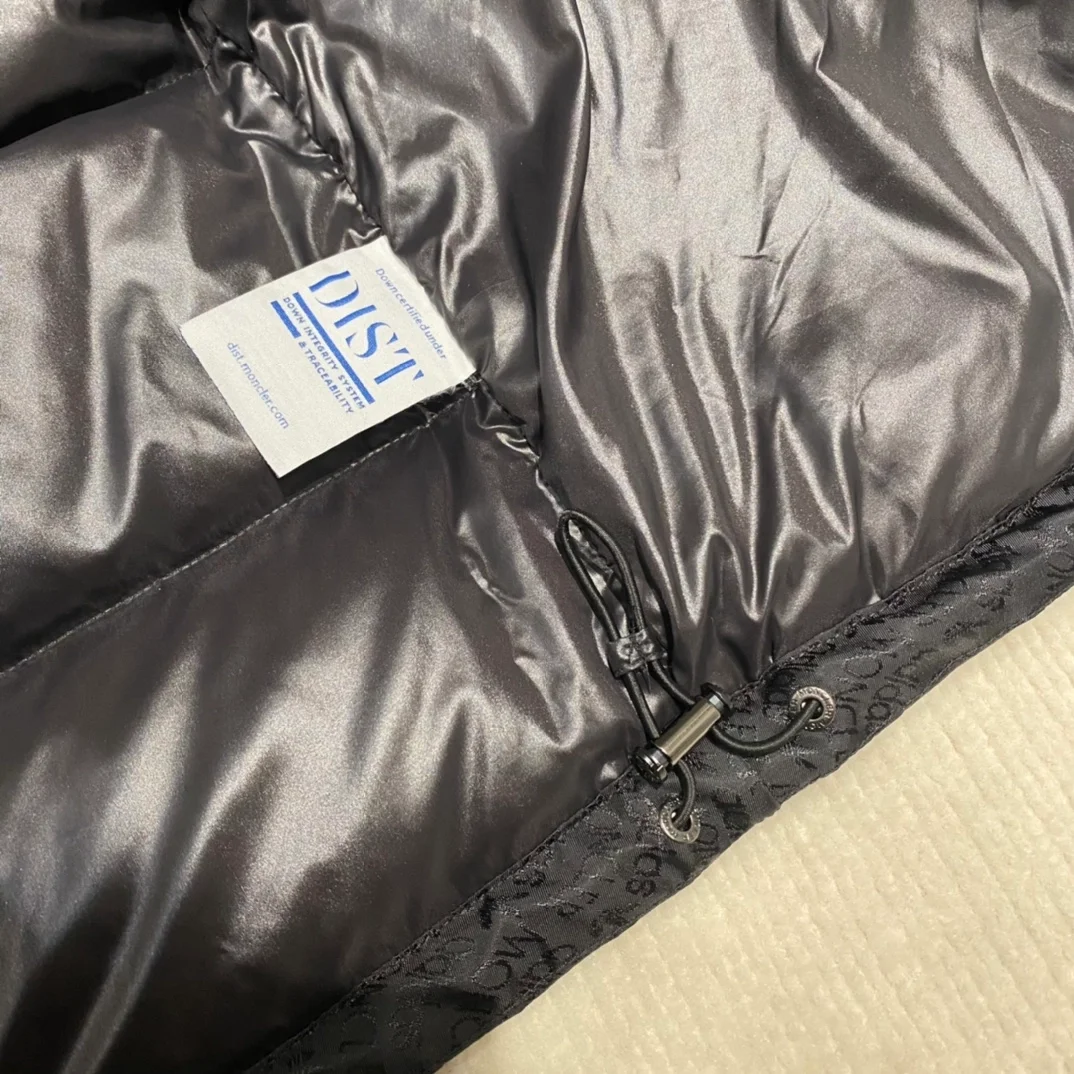 몽클레어 Alpbach 쇼트 다운 자켓 블랙