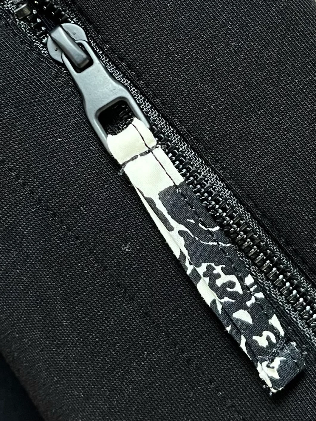 루이비통 LV 스키 코튼 크루넥 1AFAZI