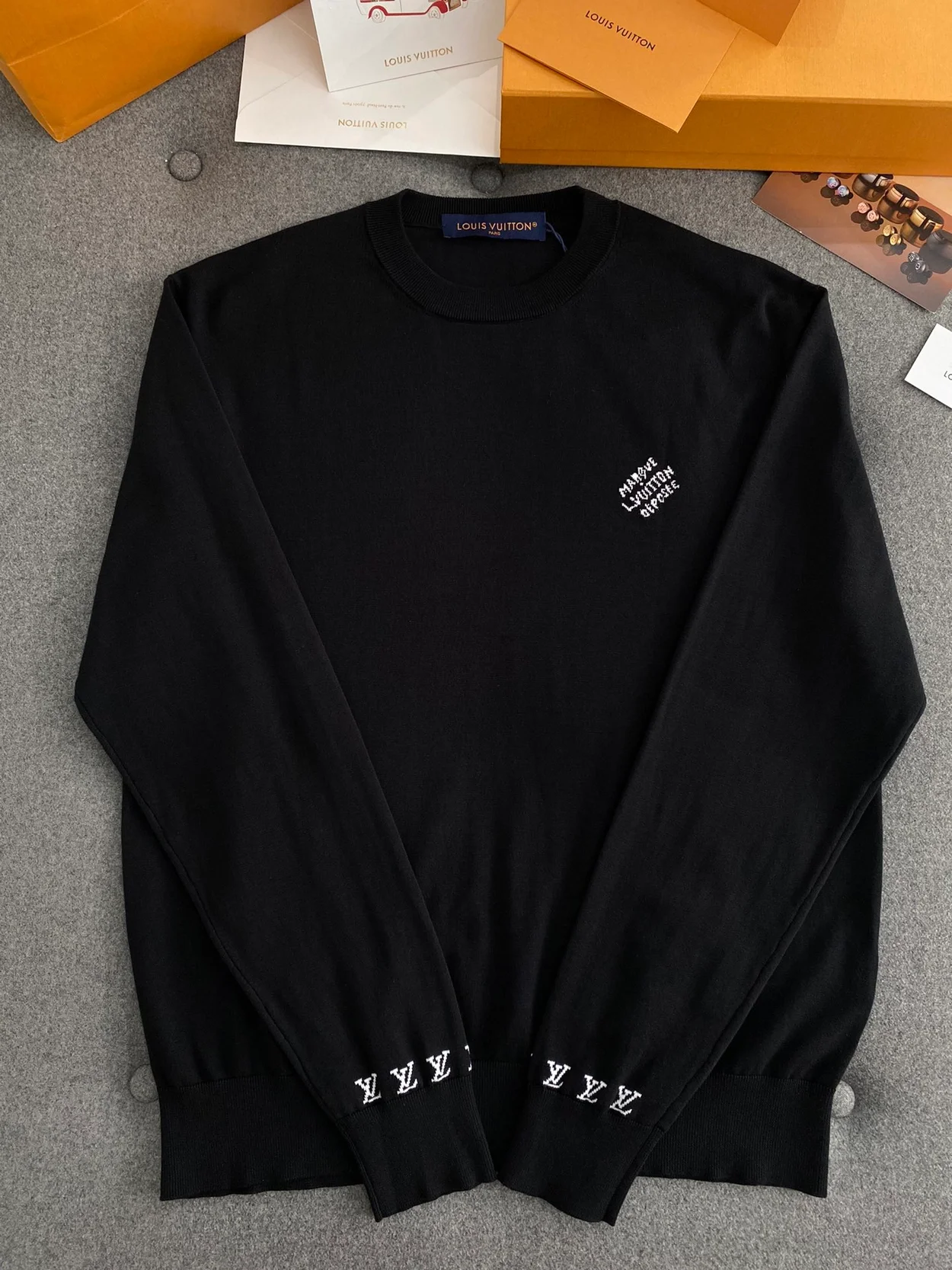 루이비통 롱 슬리브드 코튼 크루넥 1AFQSN 350