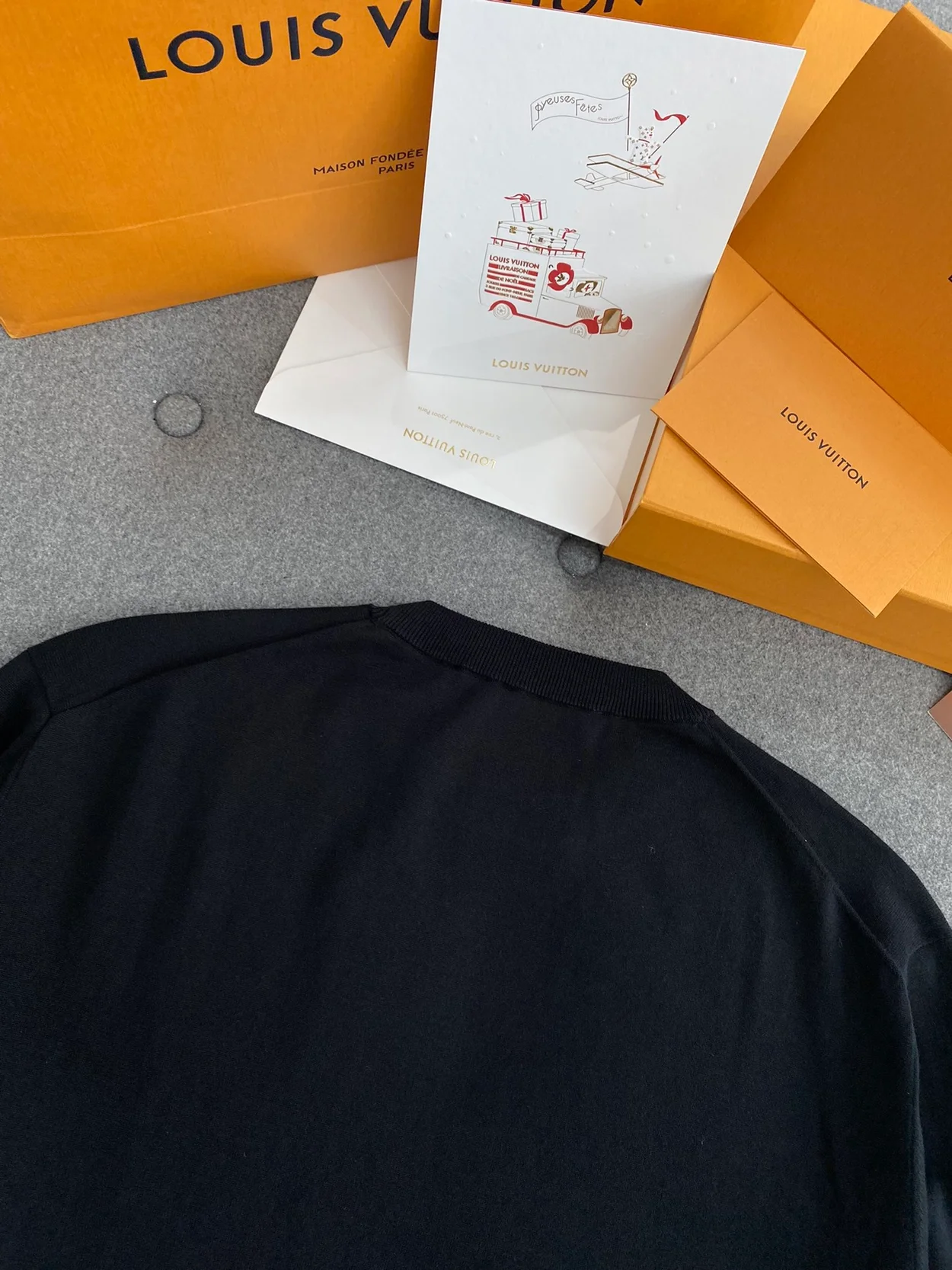 루이비통 롱 슬리브드 코튼 크루넥 1AFQSN 350