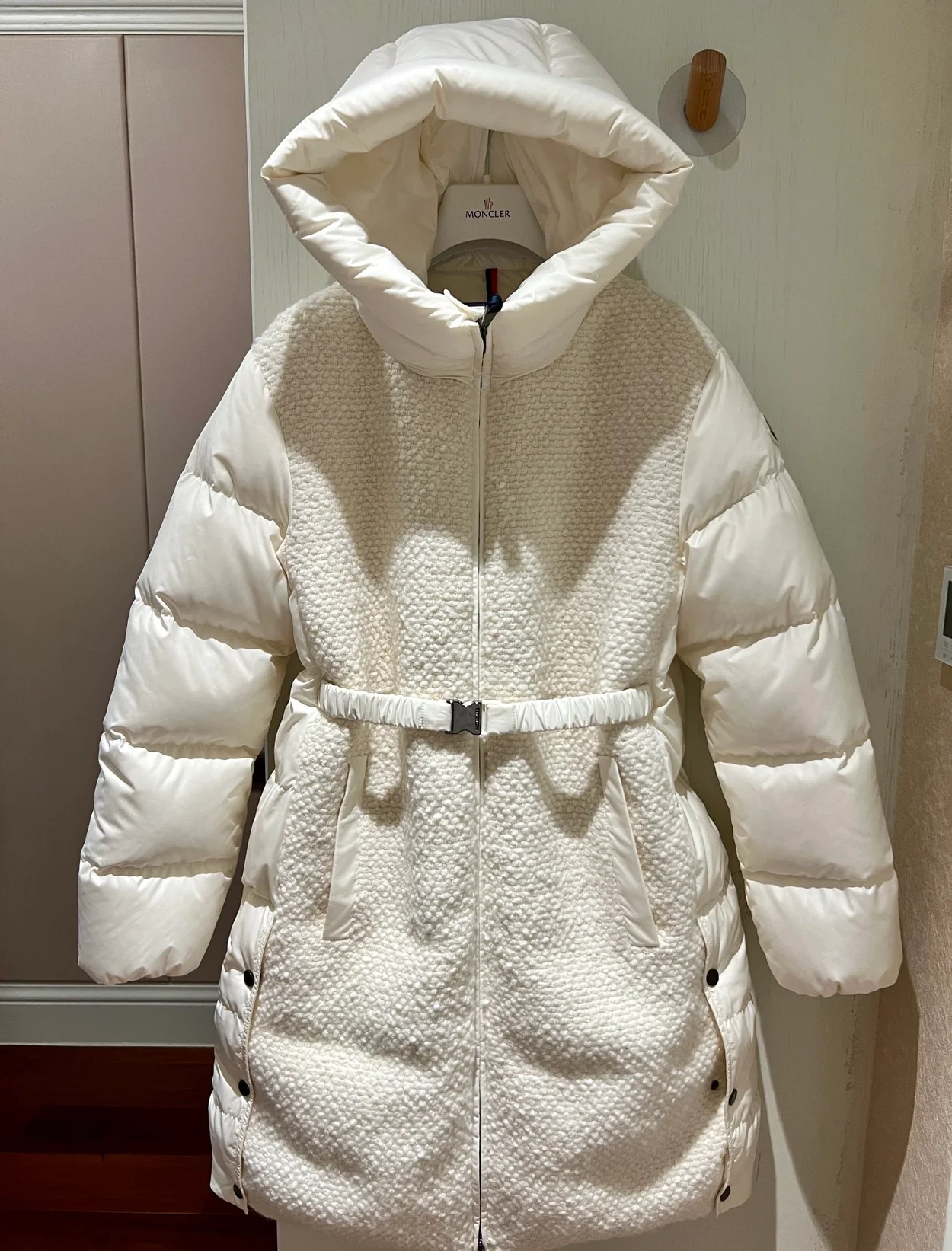 몽클레어 케일 테크 롱 다운 자켓