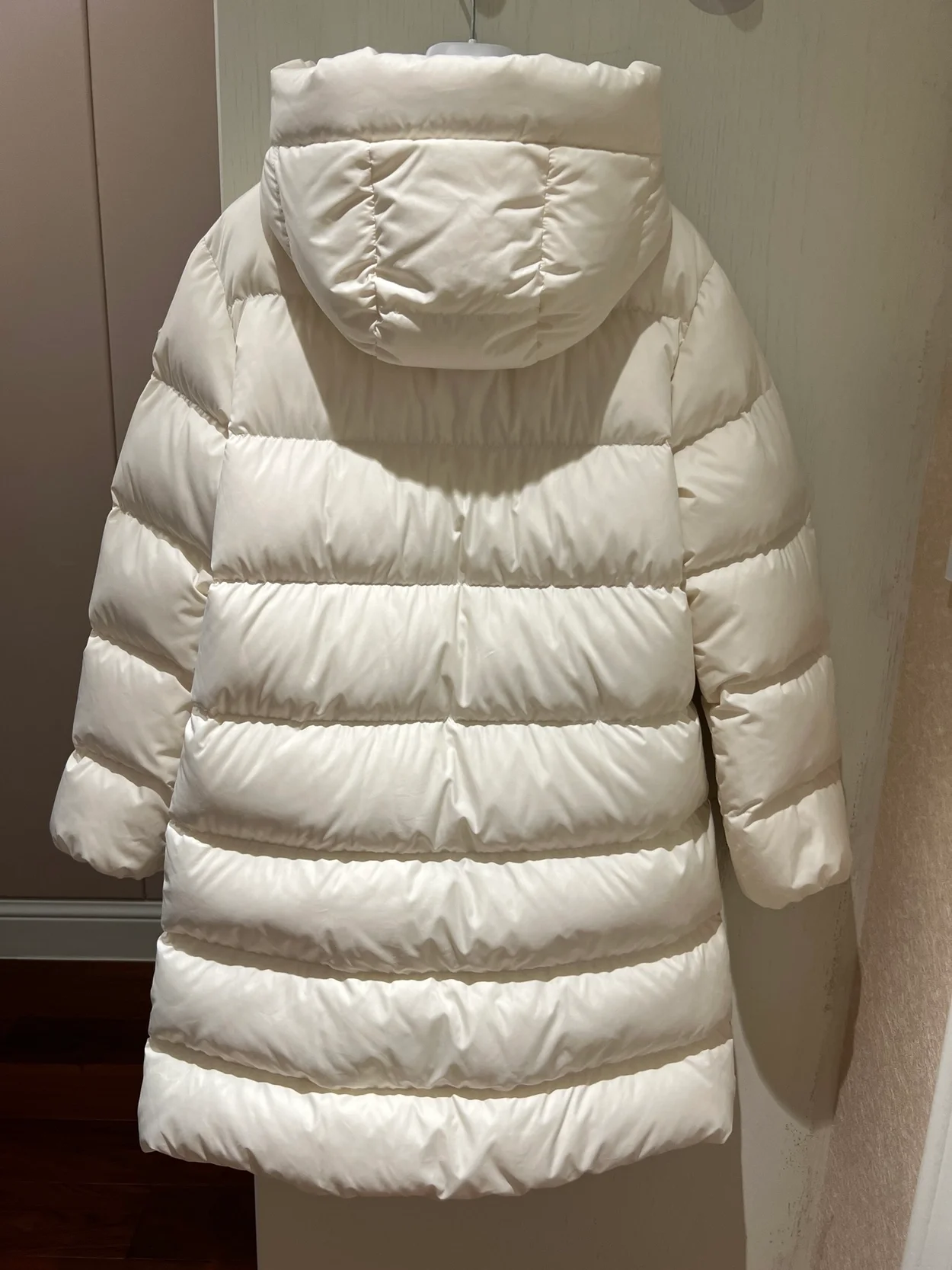 몽클레어 케일 테크 롱 다운 자켓