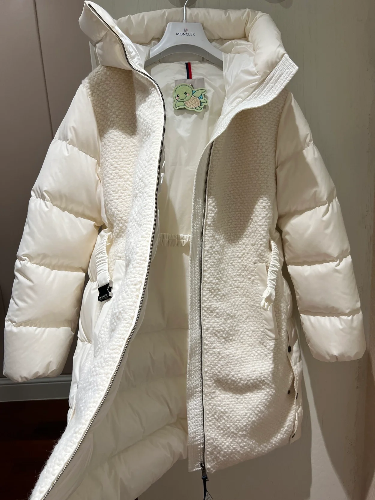 몽클레어 케일 테크 롱 다운 자켓