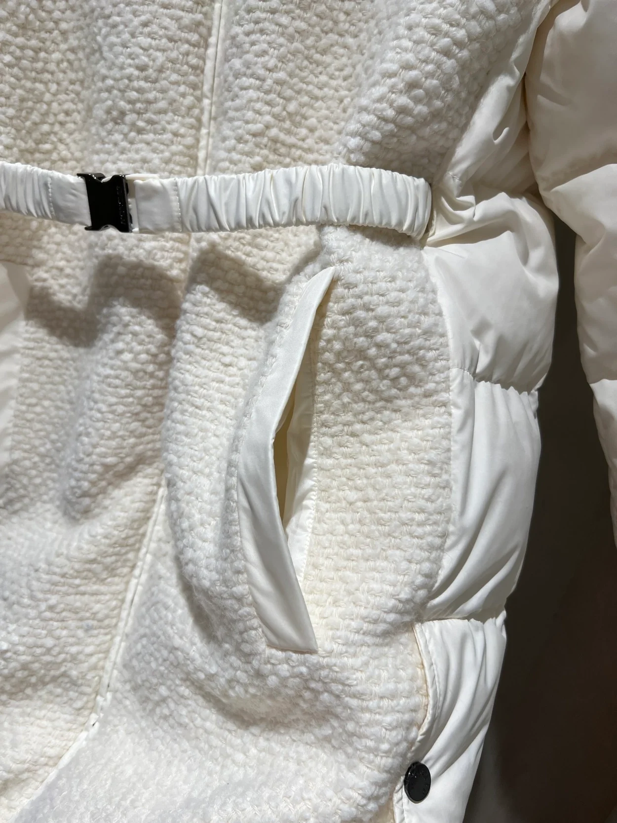 몽클레어 케일 테크 롱 다운 자켓