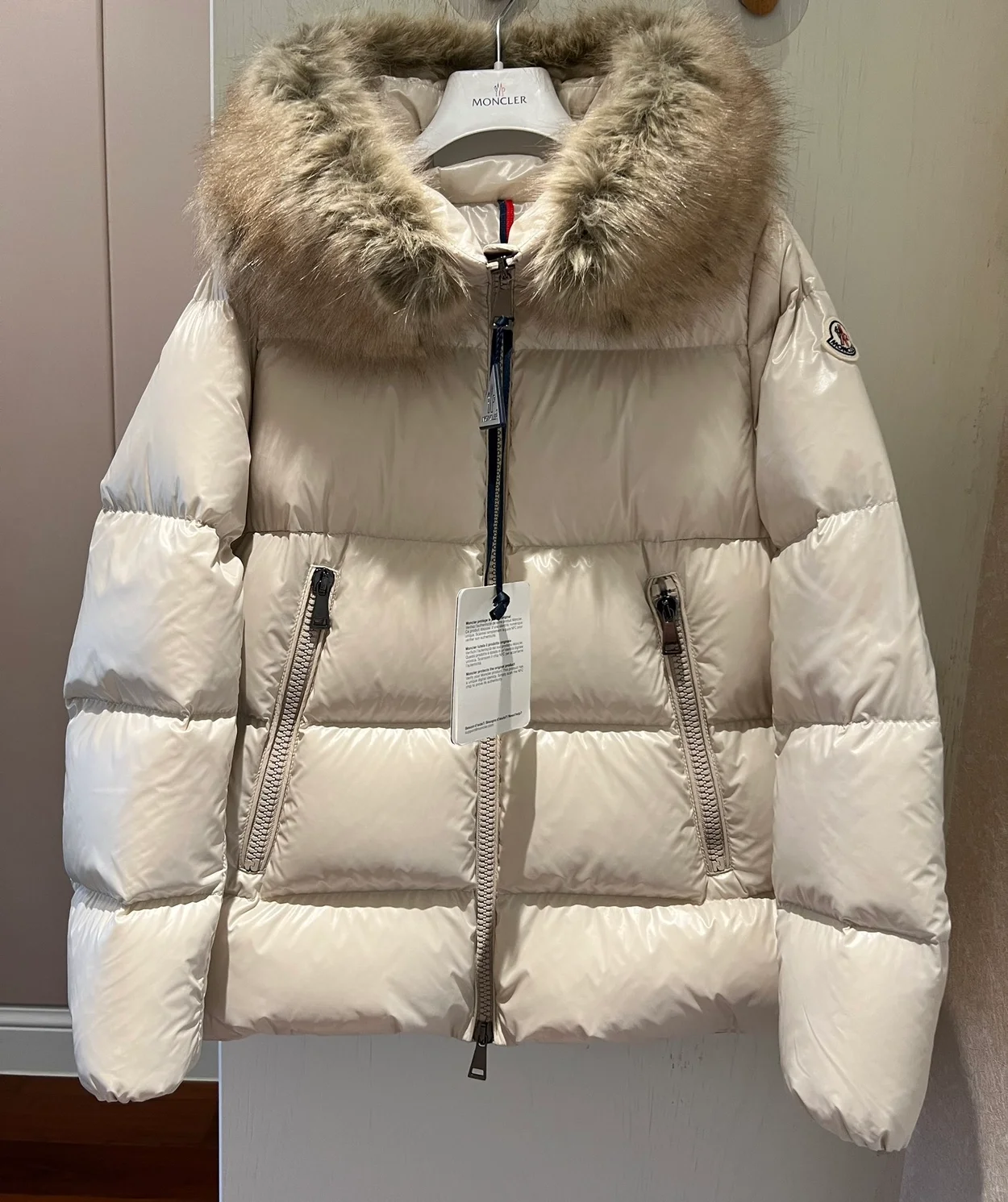 몽클레어 라치에 후드 다운 자켓