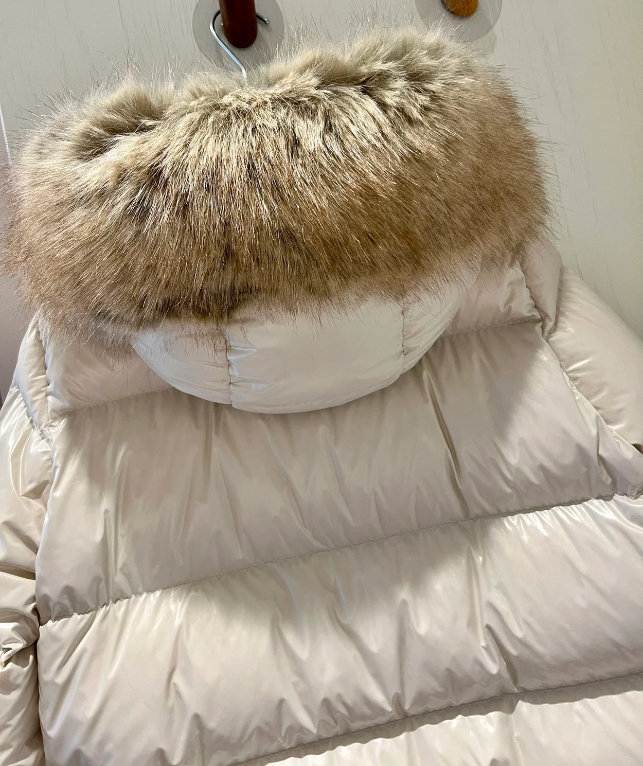 몽클레어 라치에 후드 다운 자켓