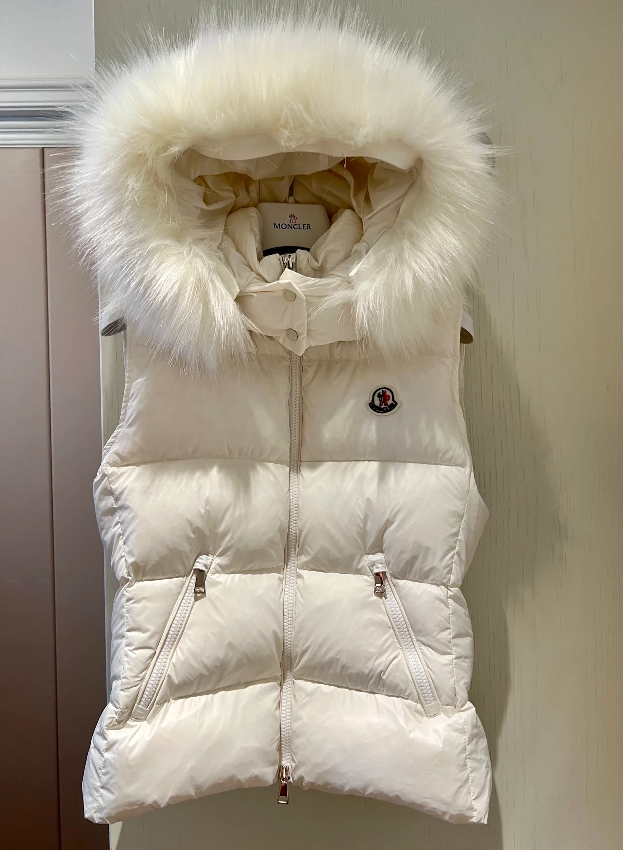 몽클레어 갈리뉴 다운 패딩 조끼 화이트