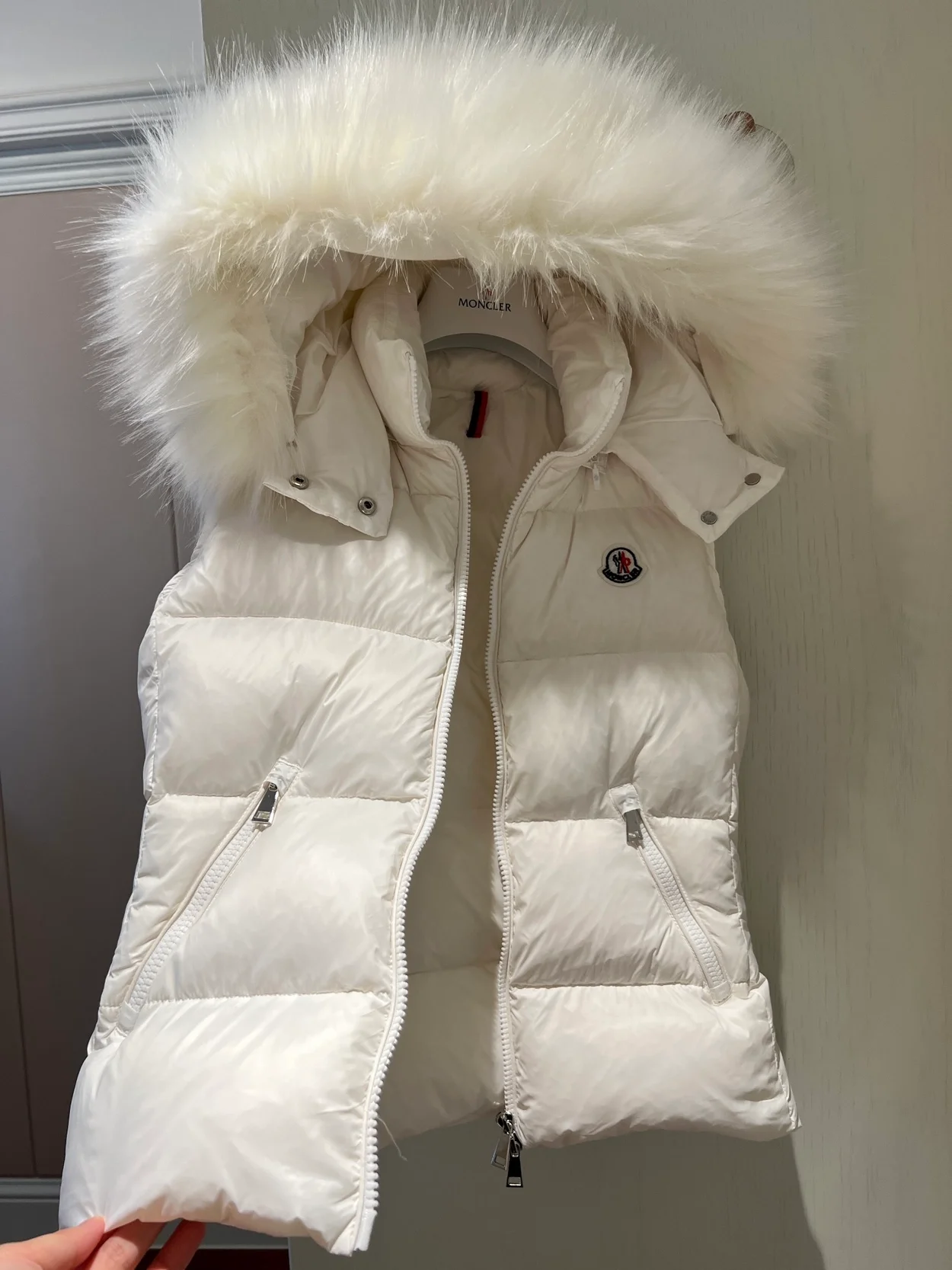 몽클레어 갈리뉴 다운 패딩 조끼 화이트