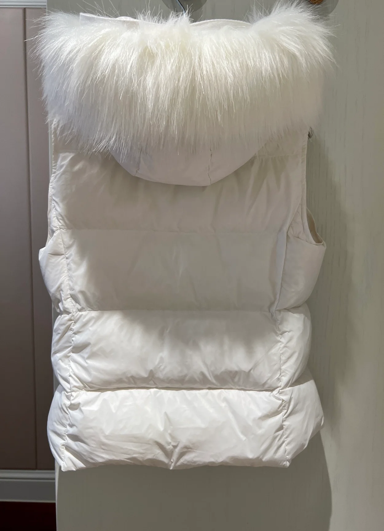 몽클레어 갈리뉴 다운 패딩 조끼 화이트