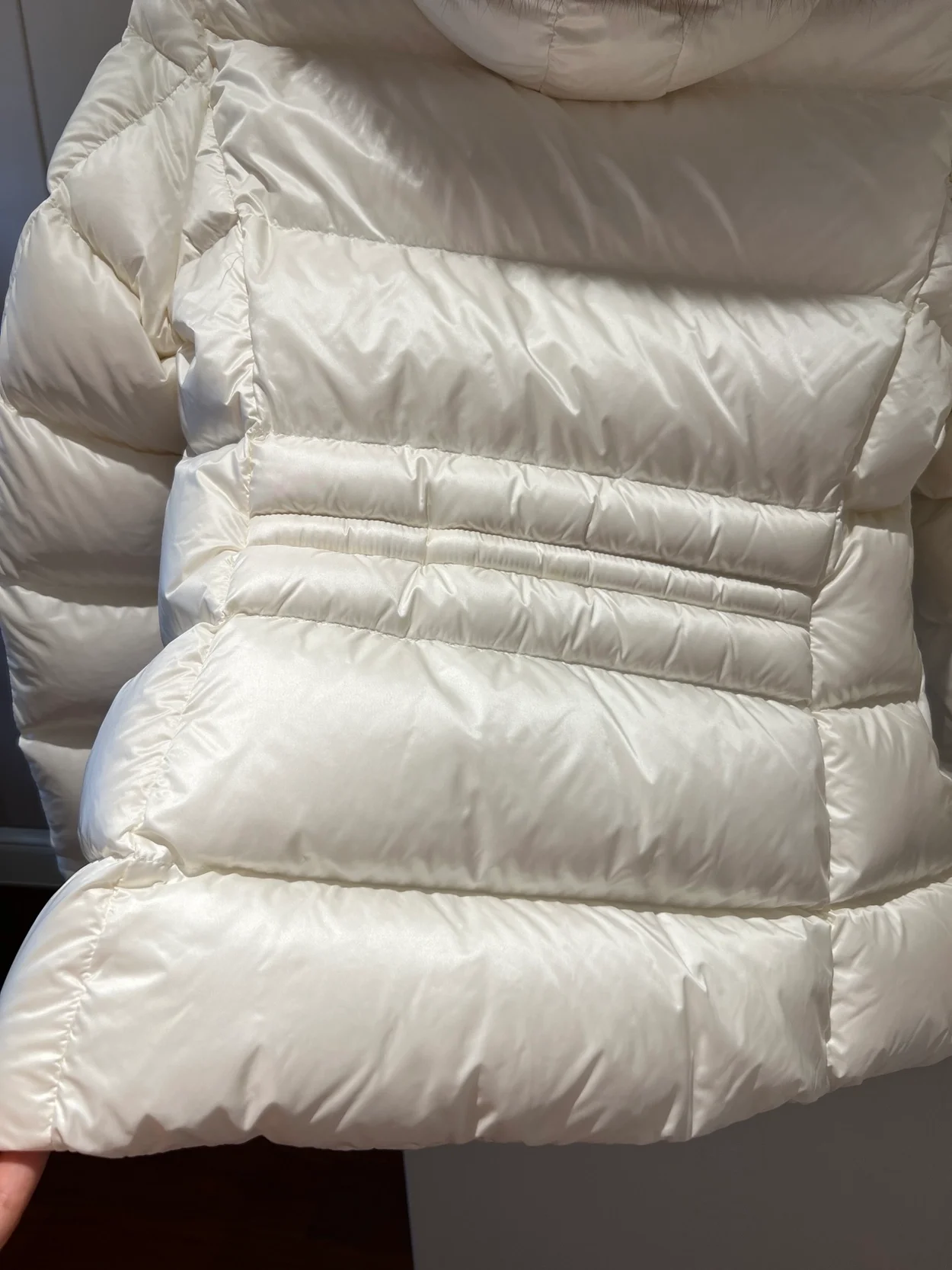 몽클레어 BOED 화이트 퍼후드 패딩 자켓