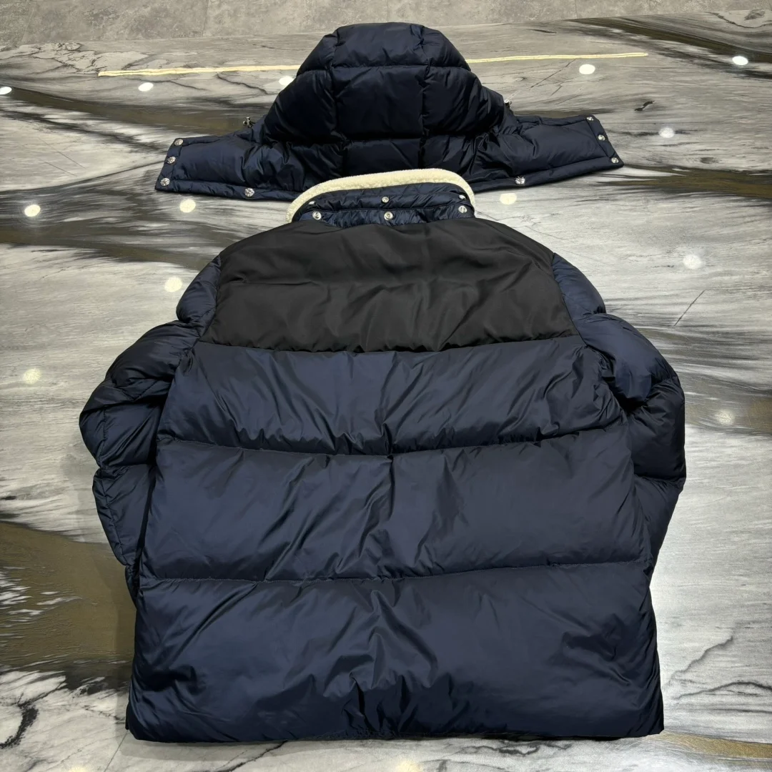 몽클레어 바유다 쇼트 다운 자켓