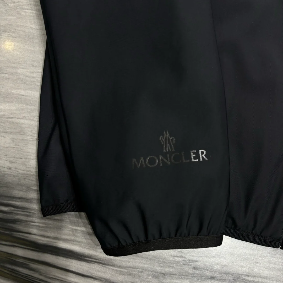 몽클레어 Foreant 다운 패딩 자켓