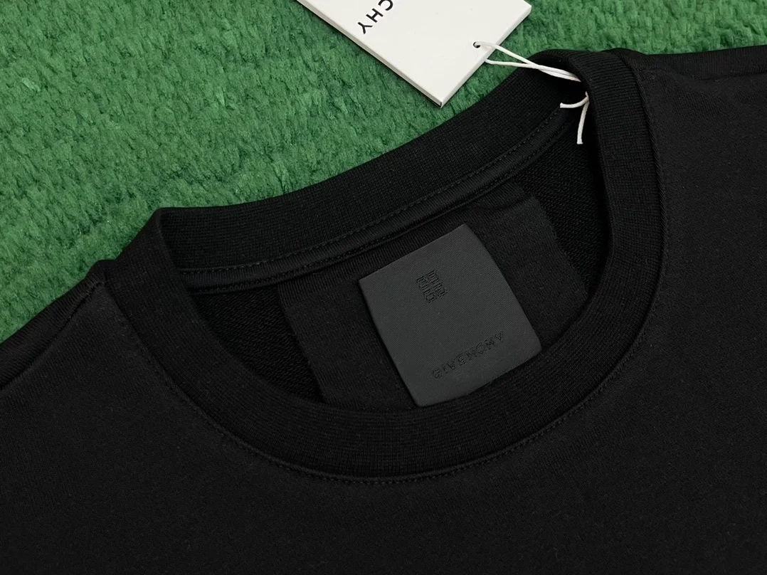 지방시 맨투맨 슬림 핏 스웨트셔츠 블랙