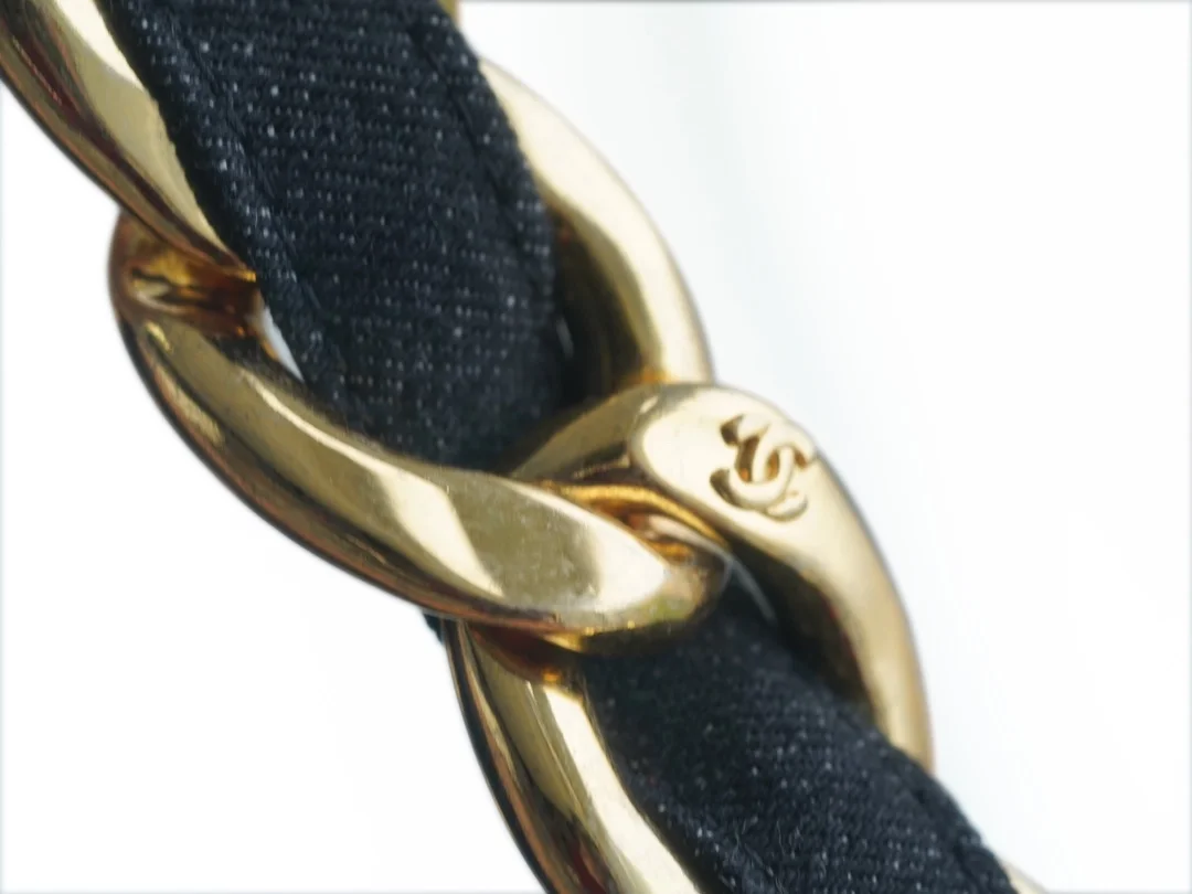 샤넬 블루 cc 퀄트 데님 미디움 체인백