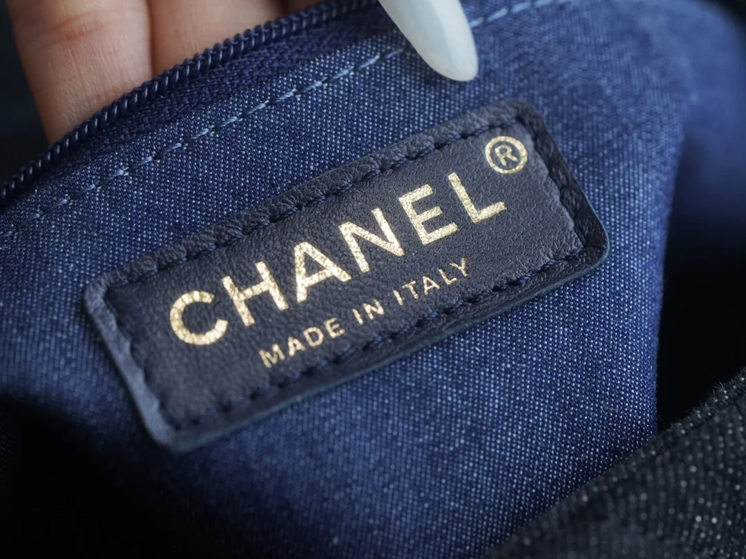 샤넬 블루 cc 퀄트 데님 미디움 체인백