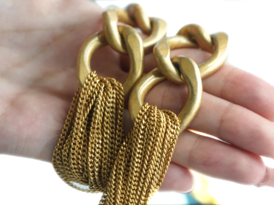 샤넬 블랙 레더 CC 로고 크로스백