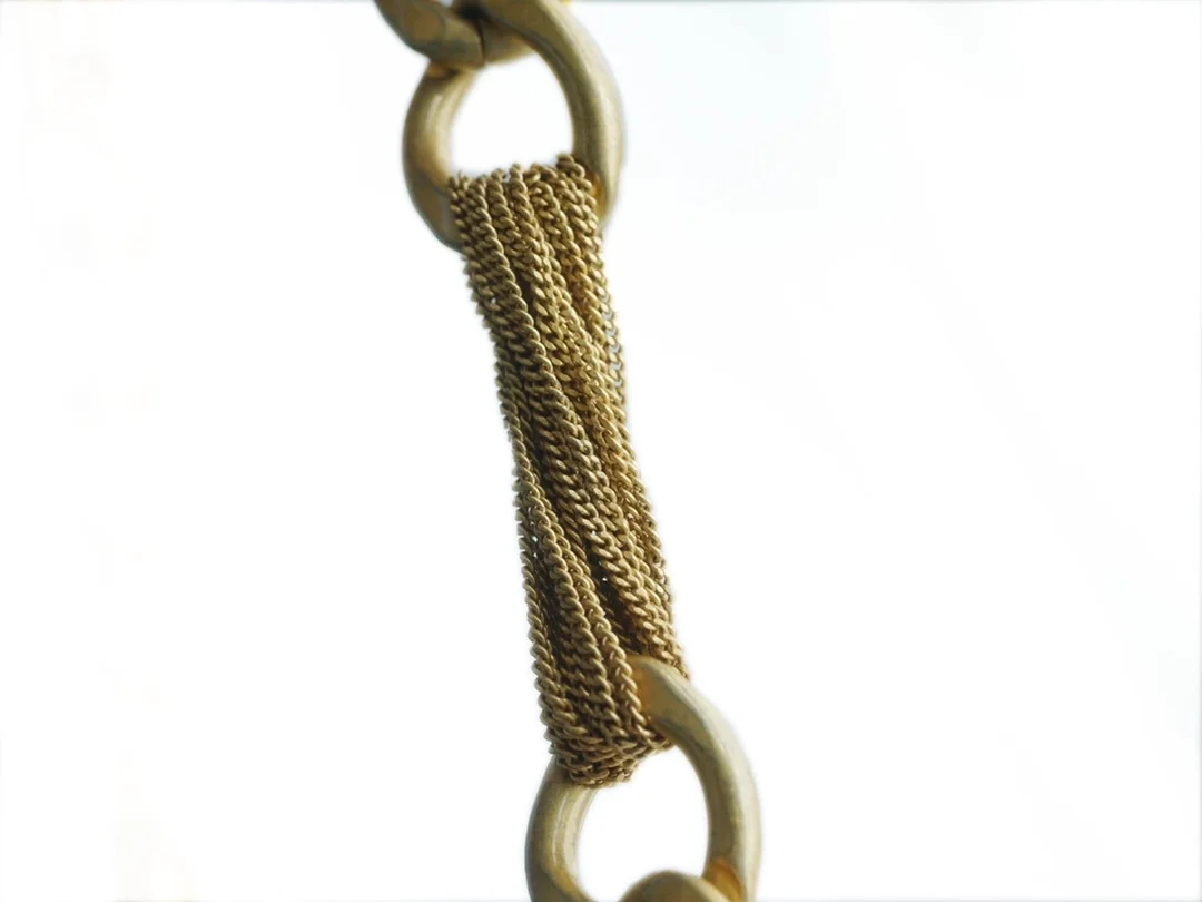 샤넬 화이트 레더 CC 로고 크로스백