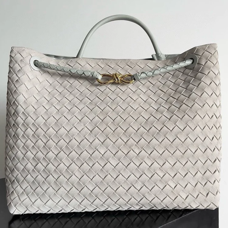 보테가 베네타 라지 안디아모 스웨이드