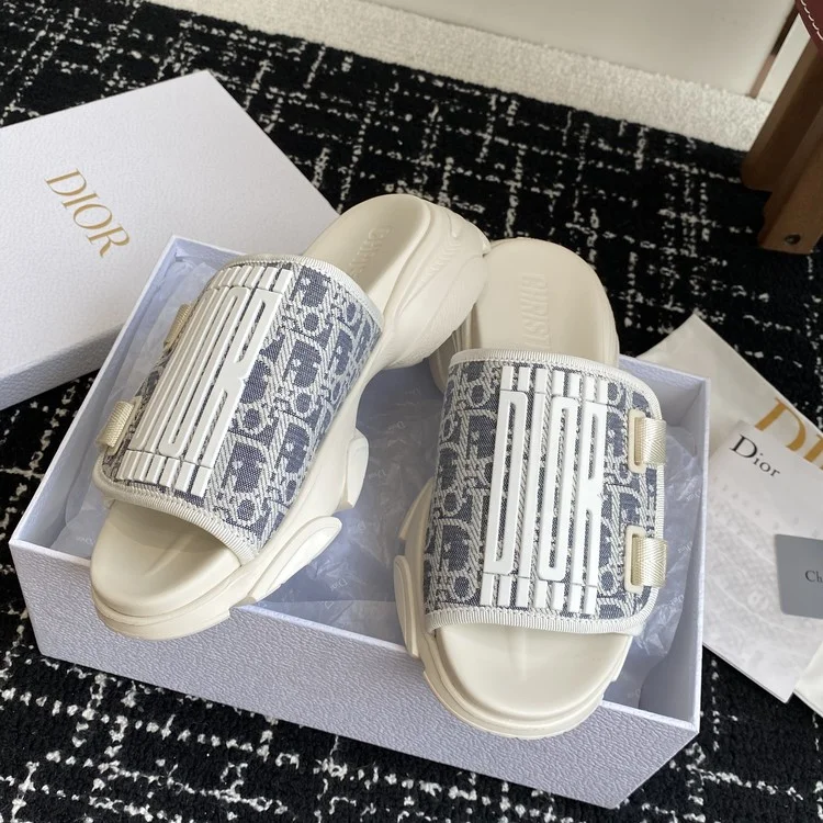 디올 윈더 슬리퍼