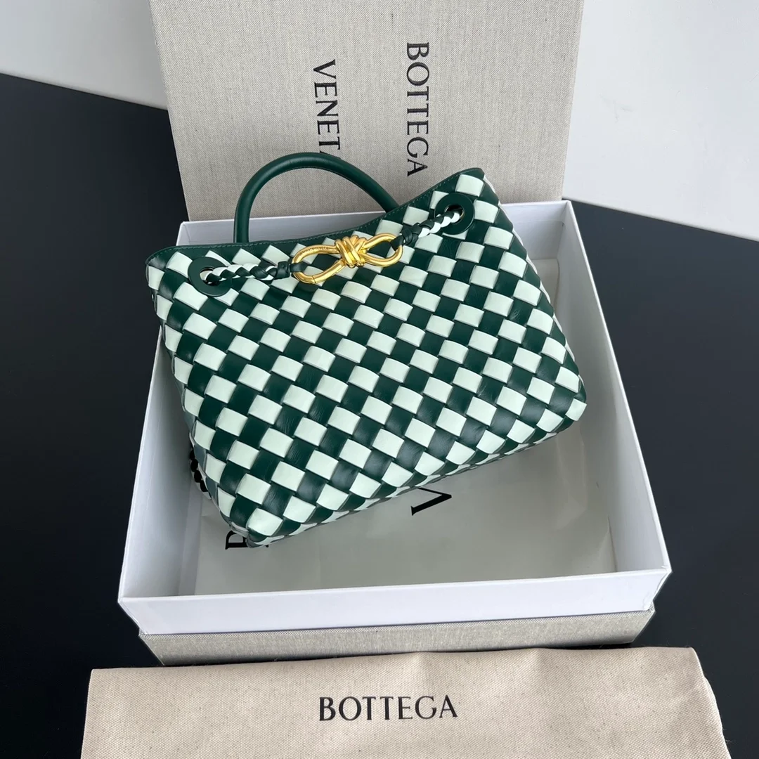 보테가 베네타 스몰 안디아모 백