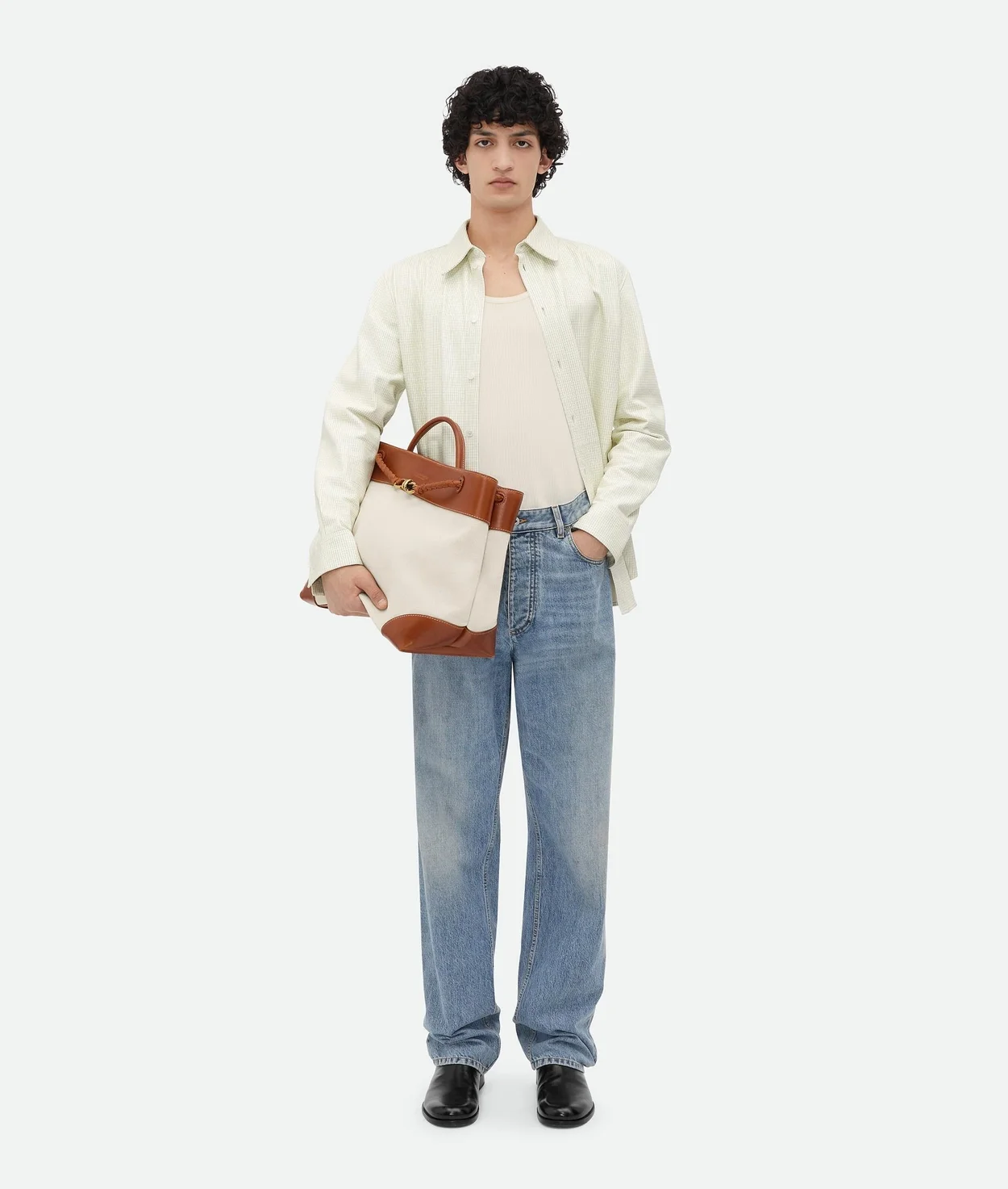 보테가 베네타 라지 안디아모 백 라이트우드