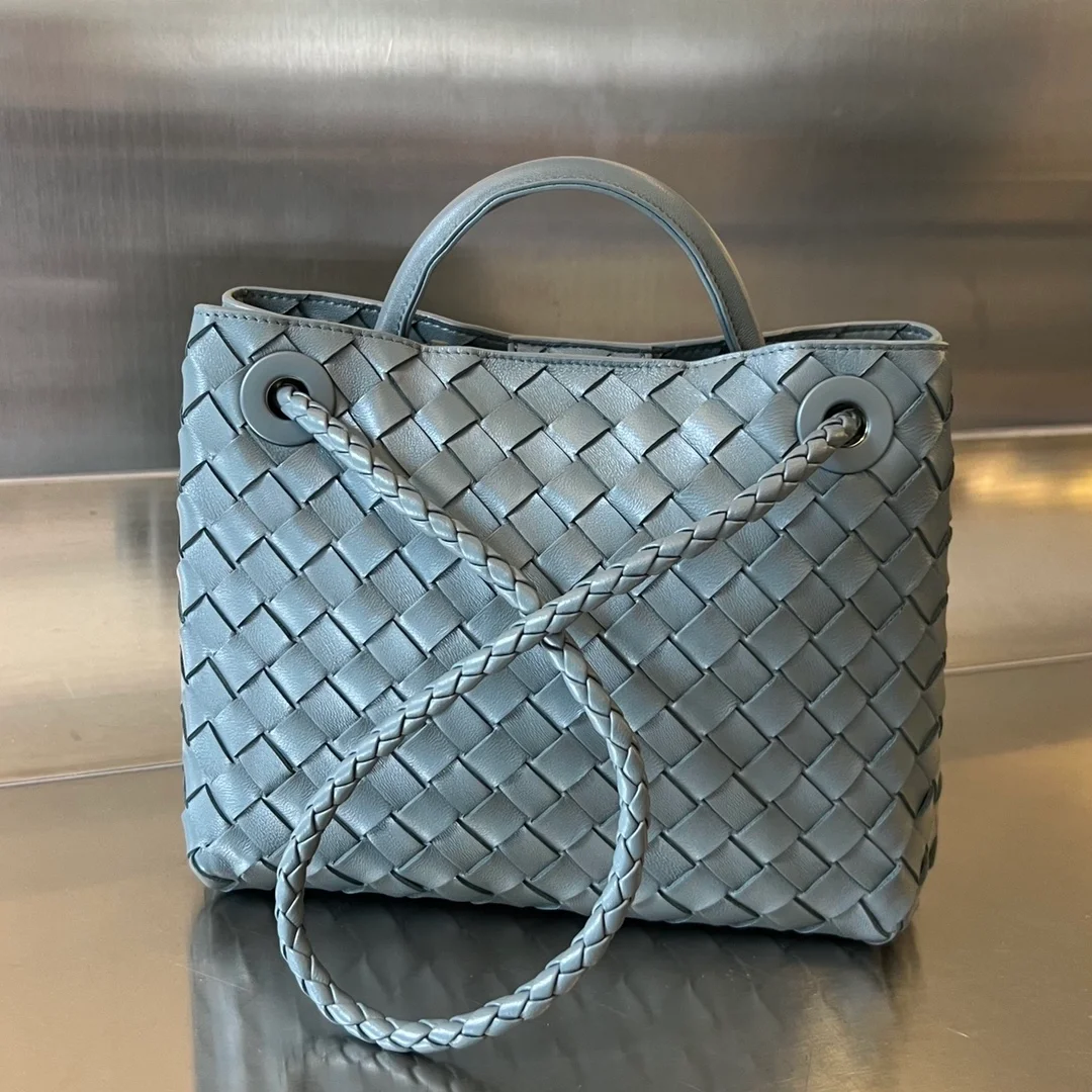 보테가 베네타 스몰 안디아모 백 아게이트 그레이