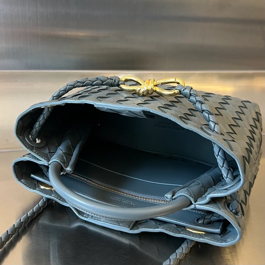 보테가 베네타 스몰 안디아모 백 아게이트 그레이