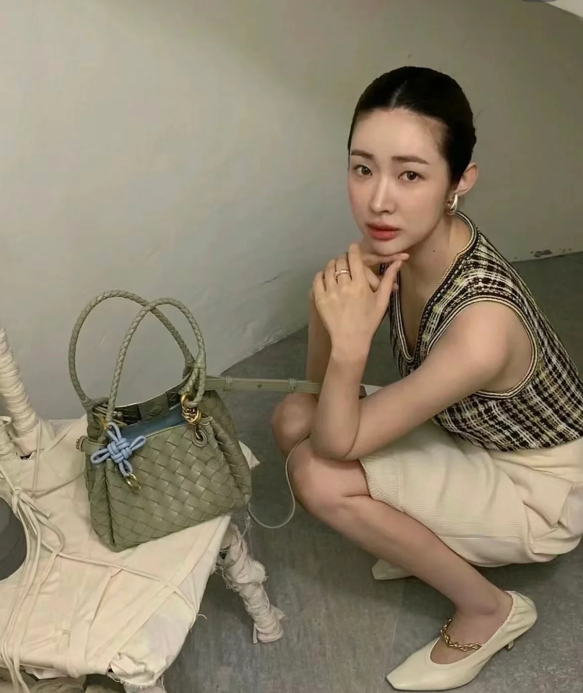 보테가 베네타 안디아모 파라슈트 미니(차정원 백)