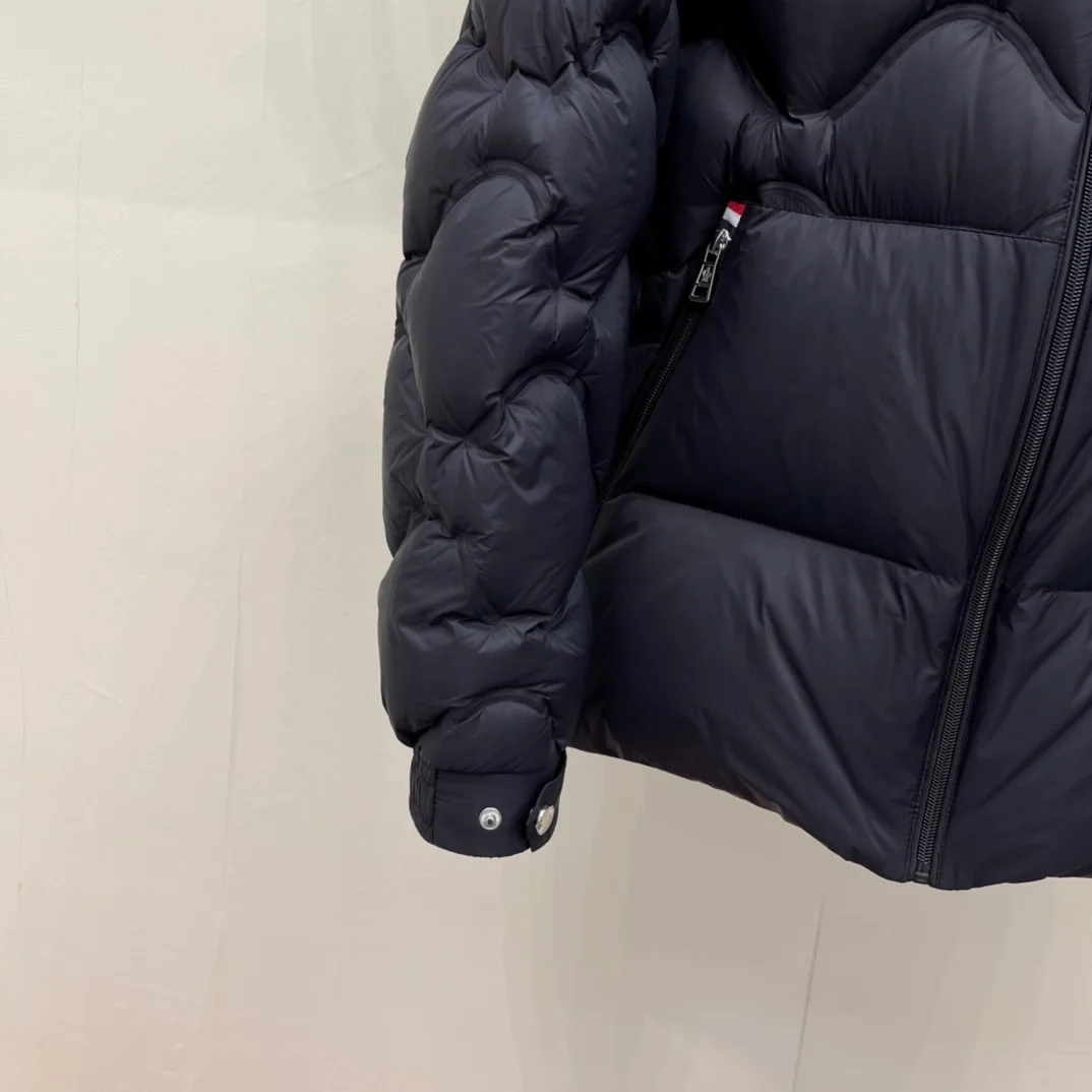 몽클레어 소울리어 쇼트 다운 재킷