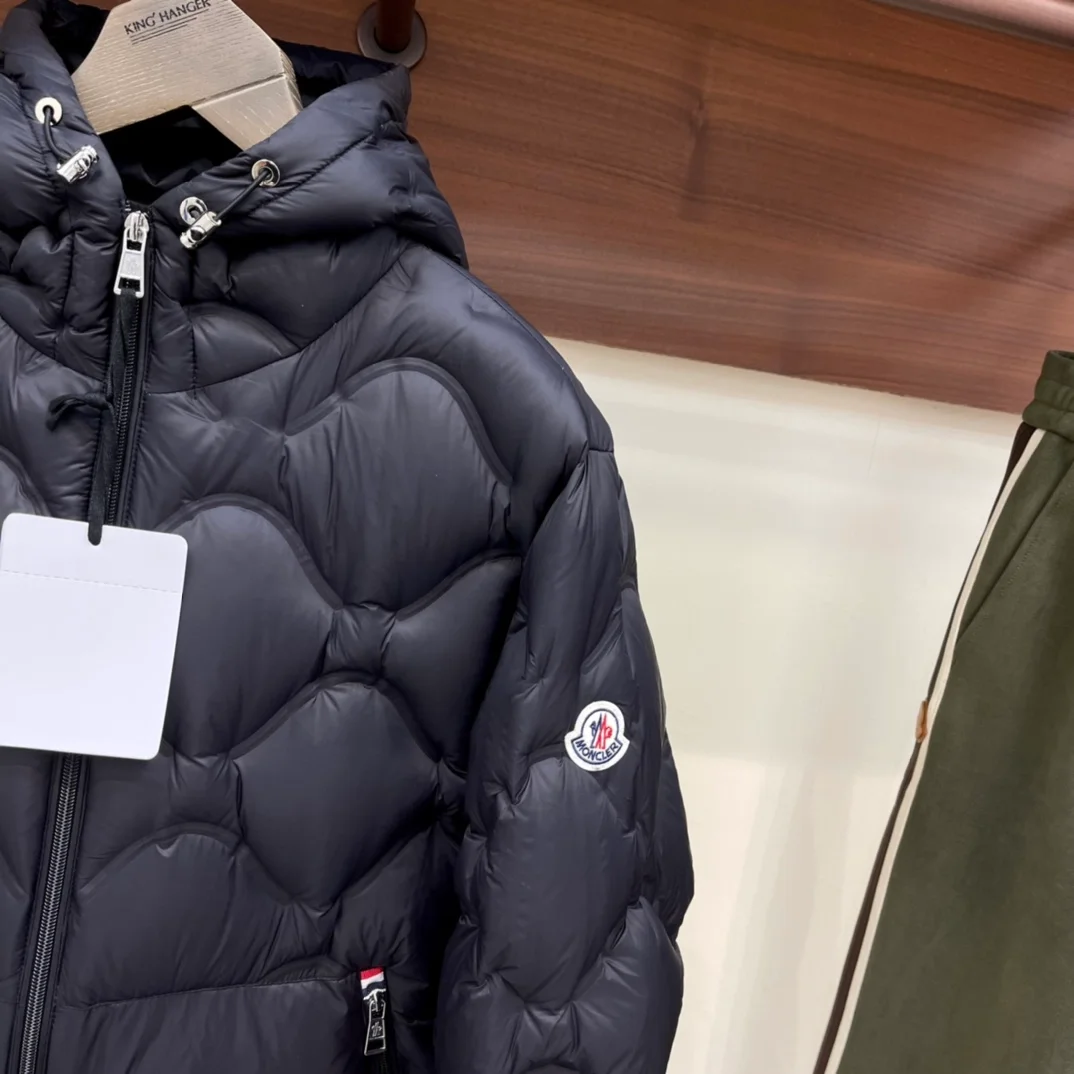 몽클레어 소울리어 쇼트 다운 재킷