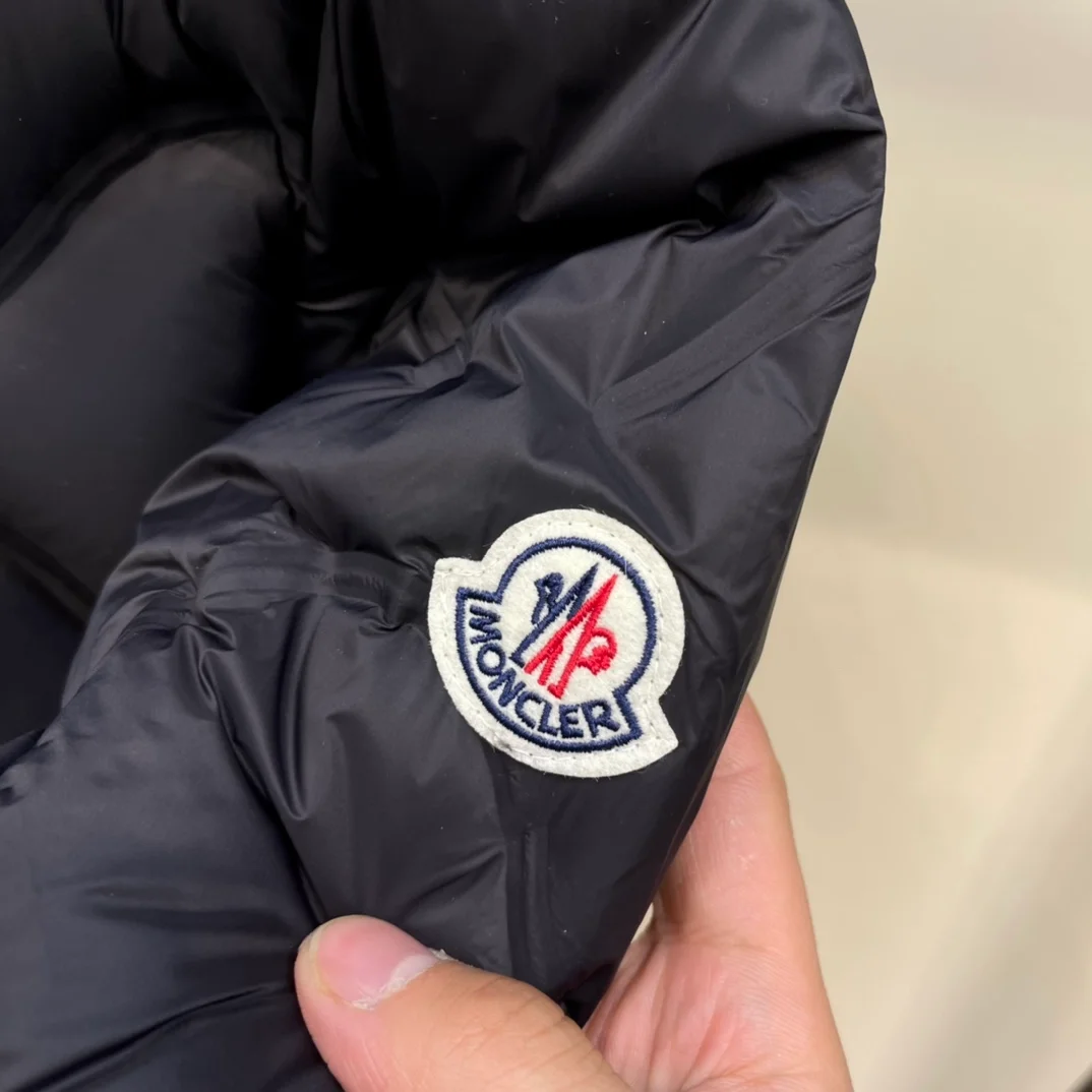 몽클레어 소울리어 쇼트 다운 재킷