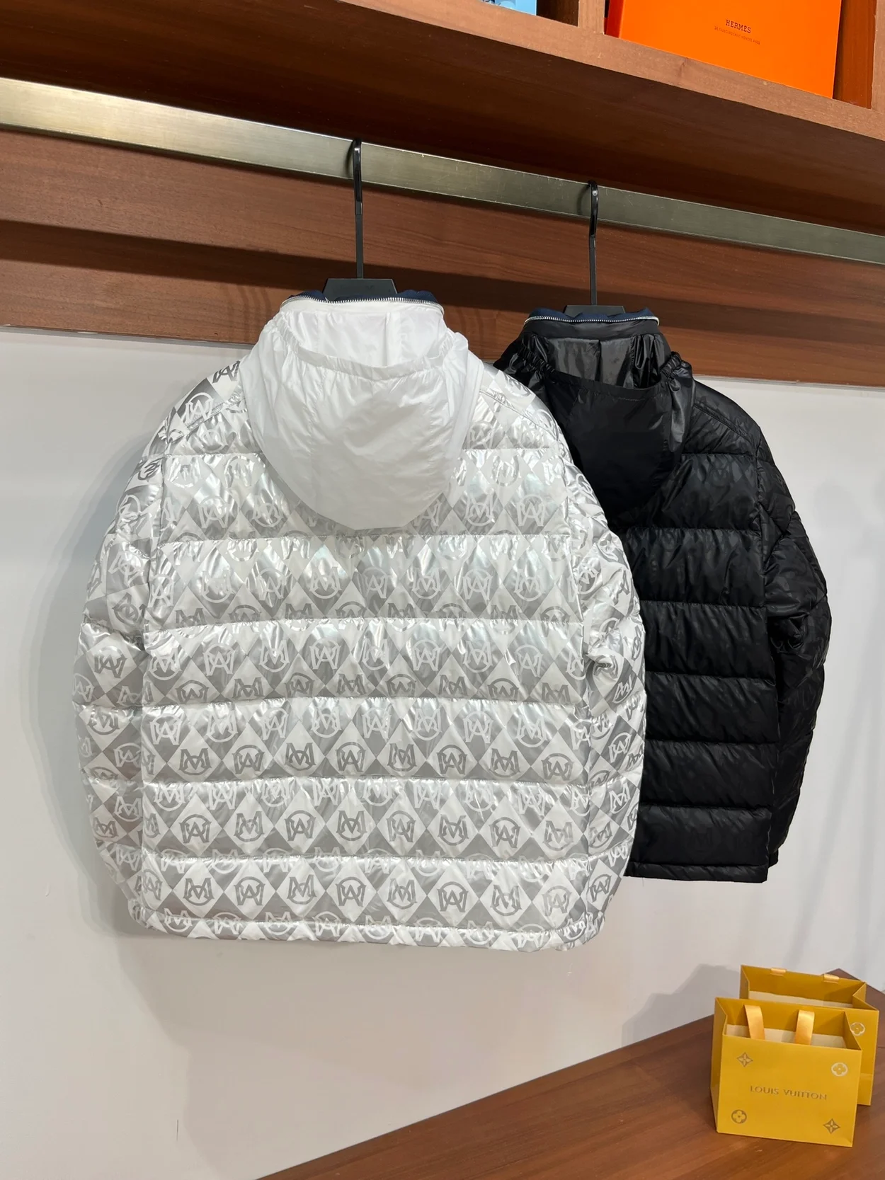 몽클레어 보르네 다운 자켓