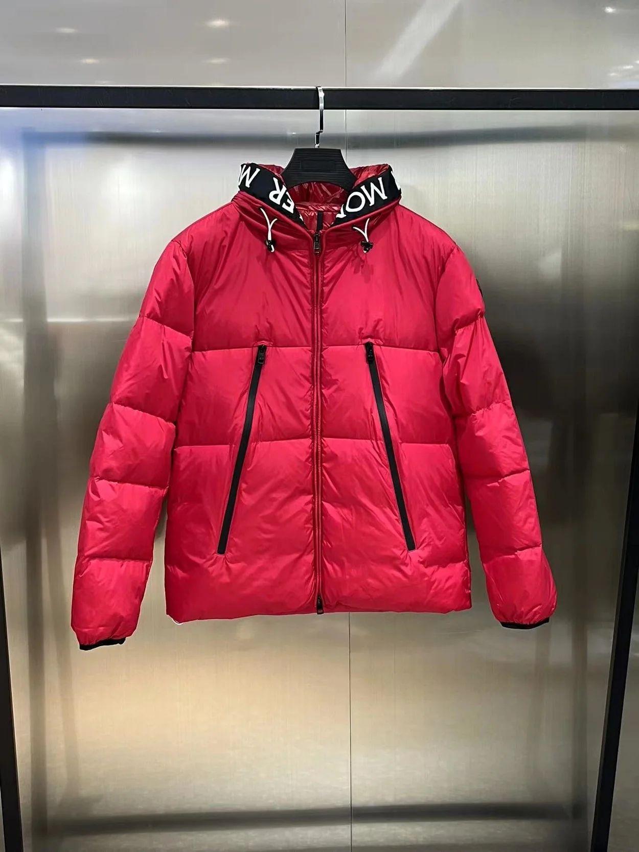 몽클레어 몬트클라 쇼트 다운 자켓 레드