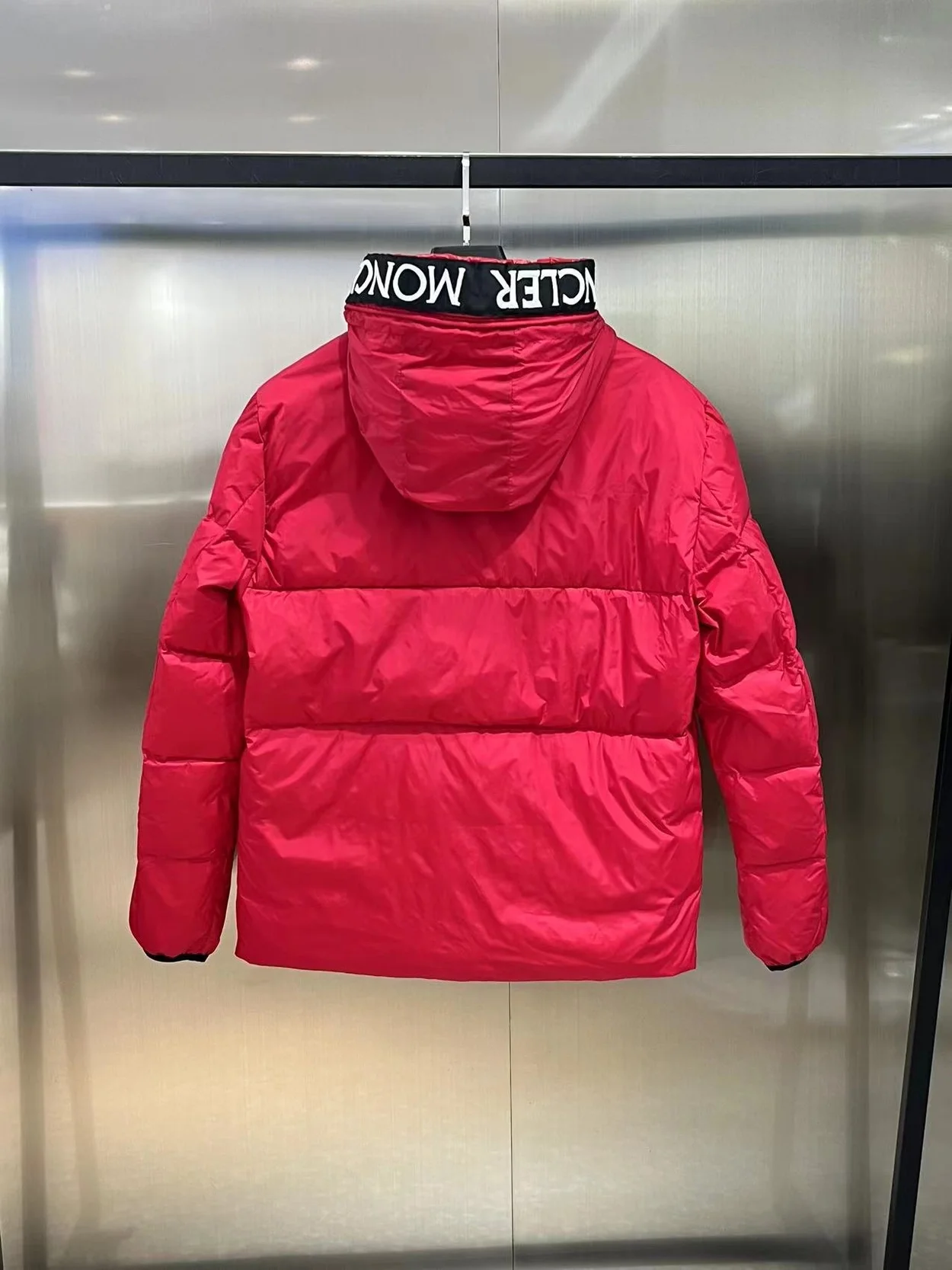 몽클레어 몬트클라 쇼트 다운 자켓 레드