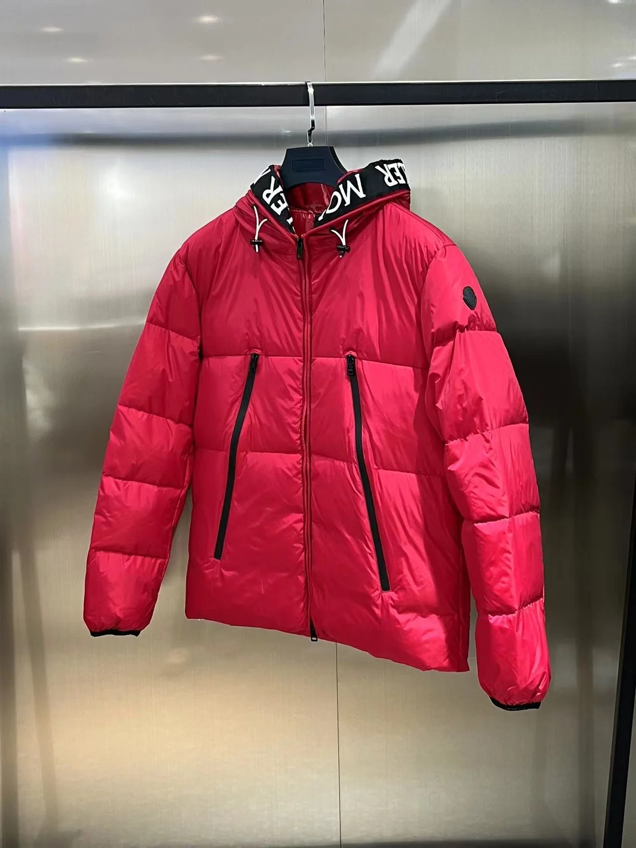 몽클레어 몬트클라 쇼트 다운 자켓 레드