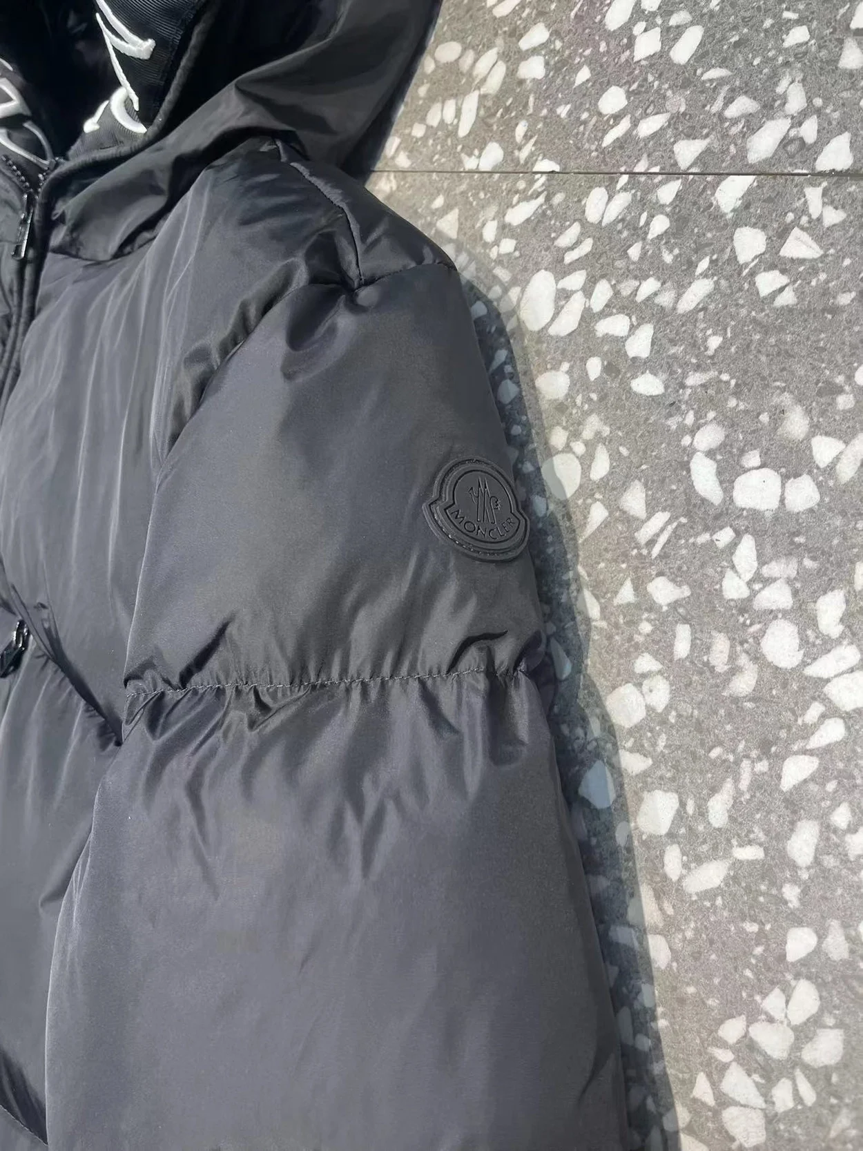 몽클레어 몬트클라 쇼트 다운 자켓 블랙