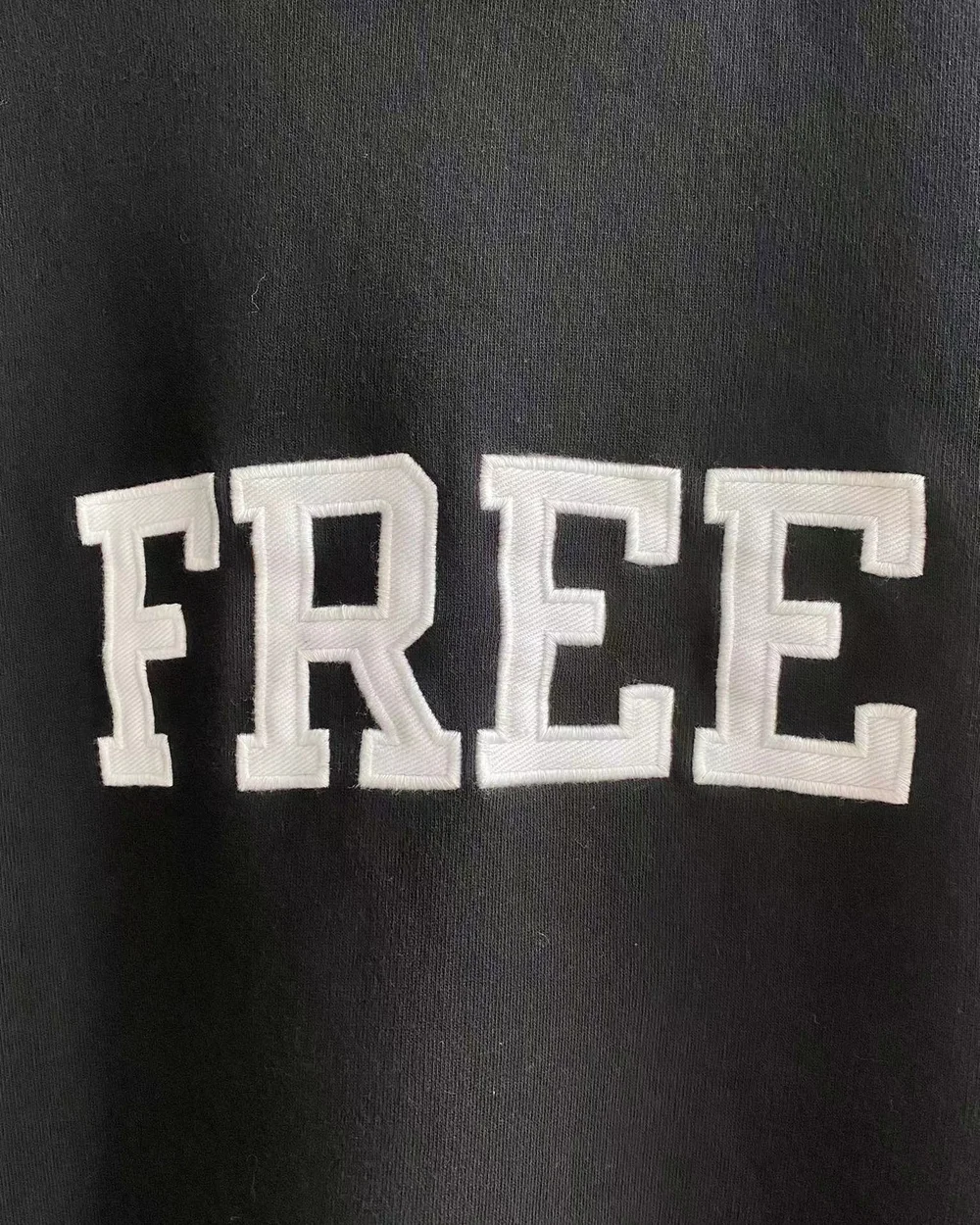 발렌시아가 프리 크루넥 스웨트셔츠