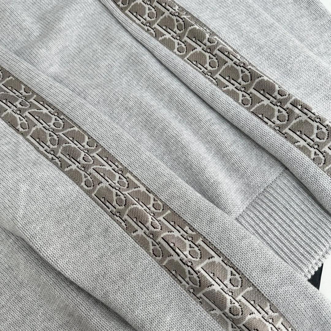 디올 오블리크 인서트 스웨터 그레이