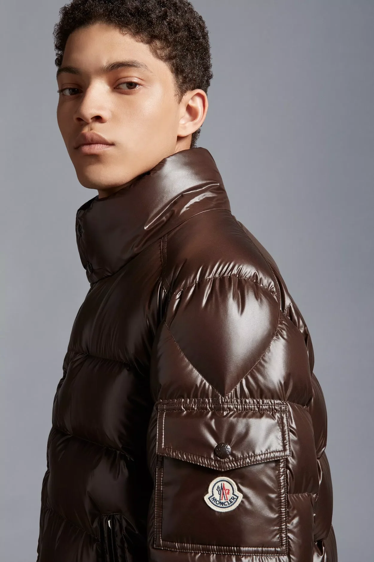 몽클레어 룰 쇼트 다운 재킷 브라운