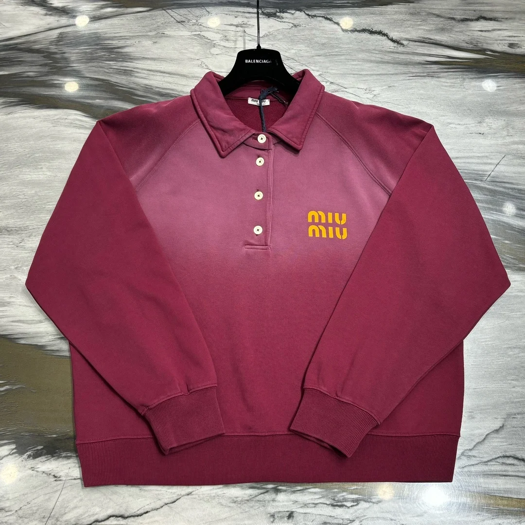 미우미우 롱 슬리브 폴로 로고