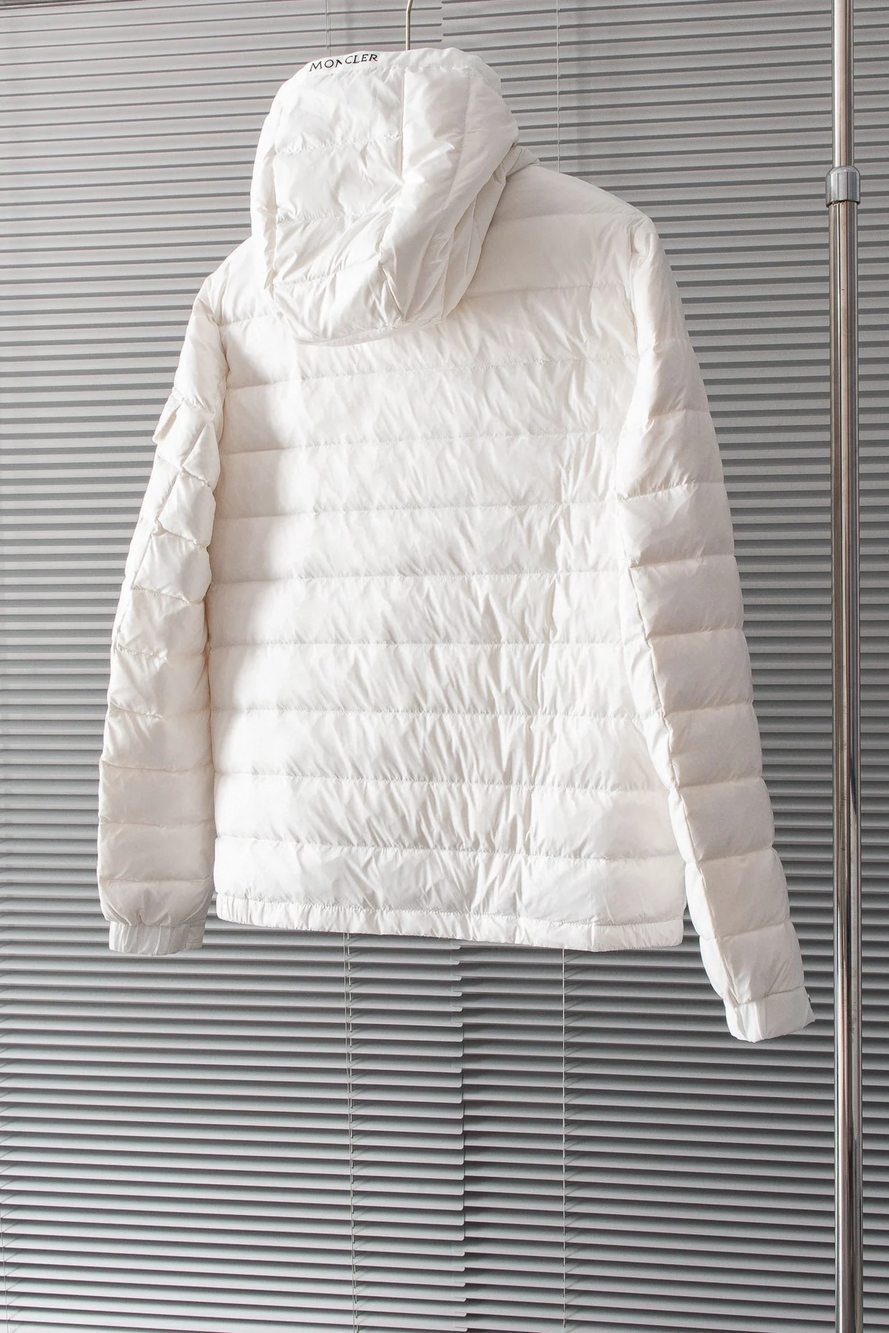 몽클레어 갈리온 쇼트 다운 재킷