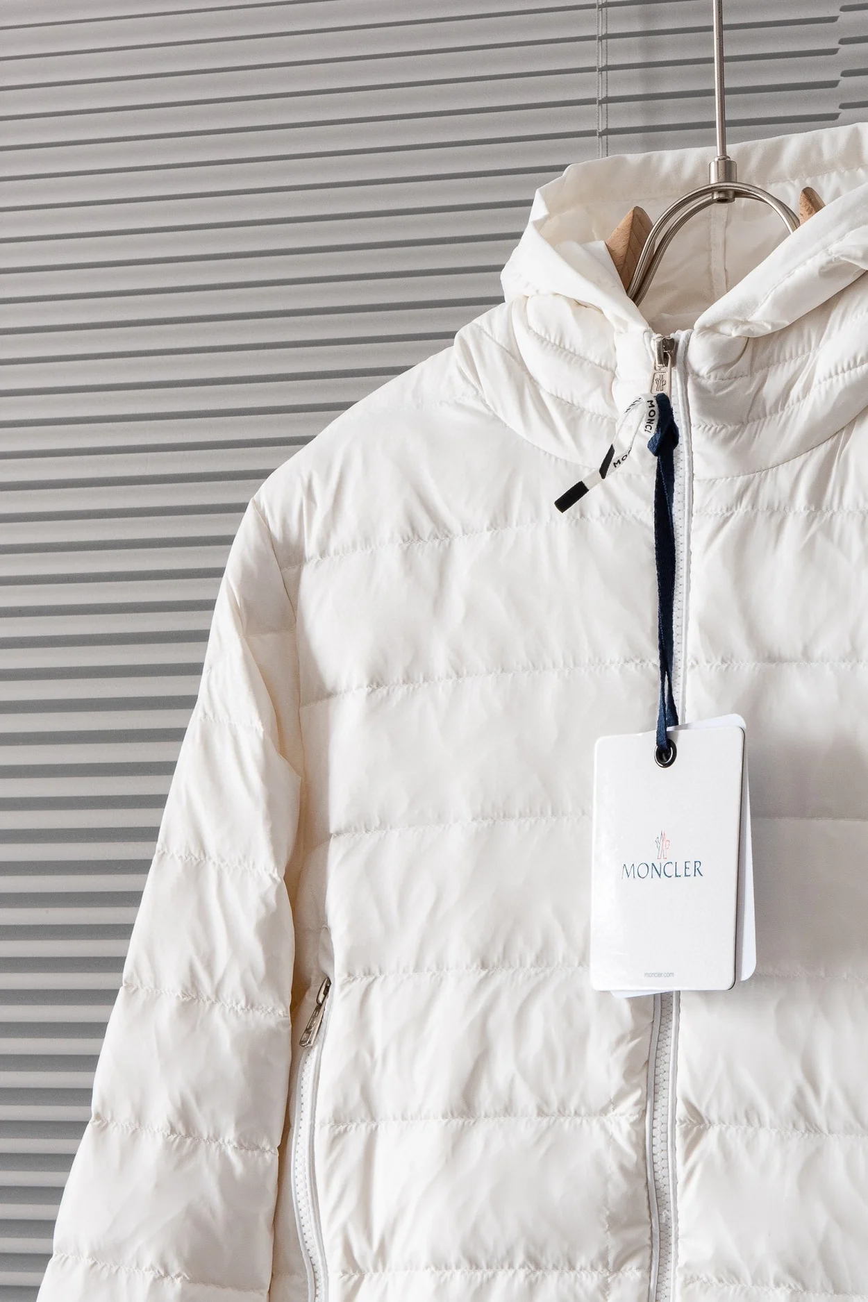 몽클레어 갈리온 쇼트 다운 재킷