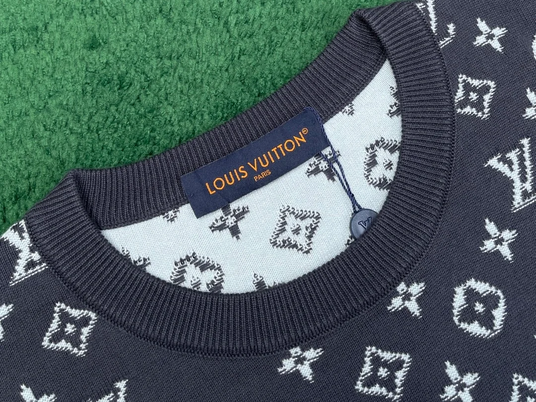 루이비통 그라디언트 코튼 크루넥 맨투맨 1AFAPQ