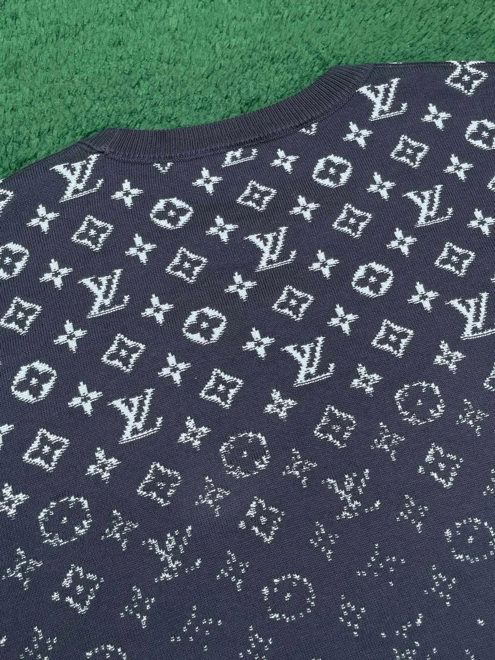 루이비통 그라디언트 코튼 크루넥 맨투맨 1AFAPQ